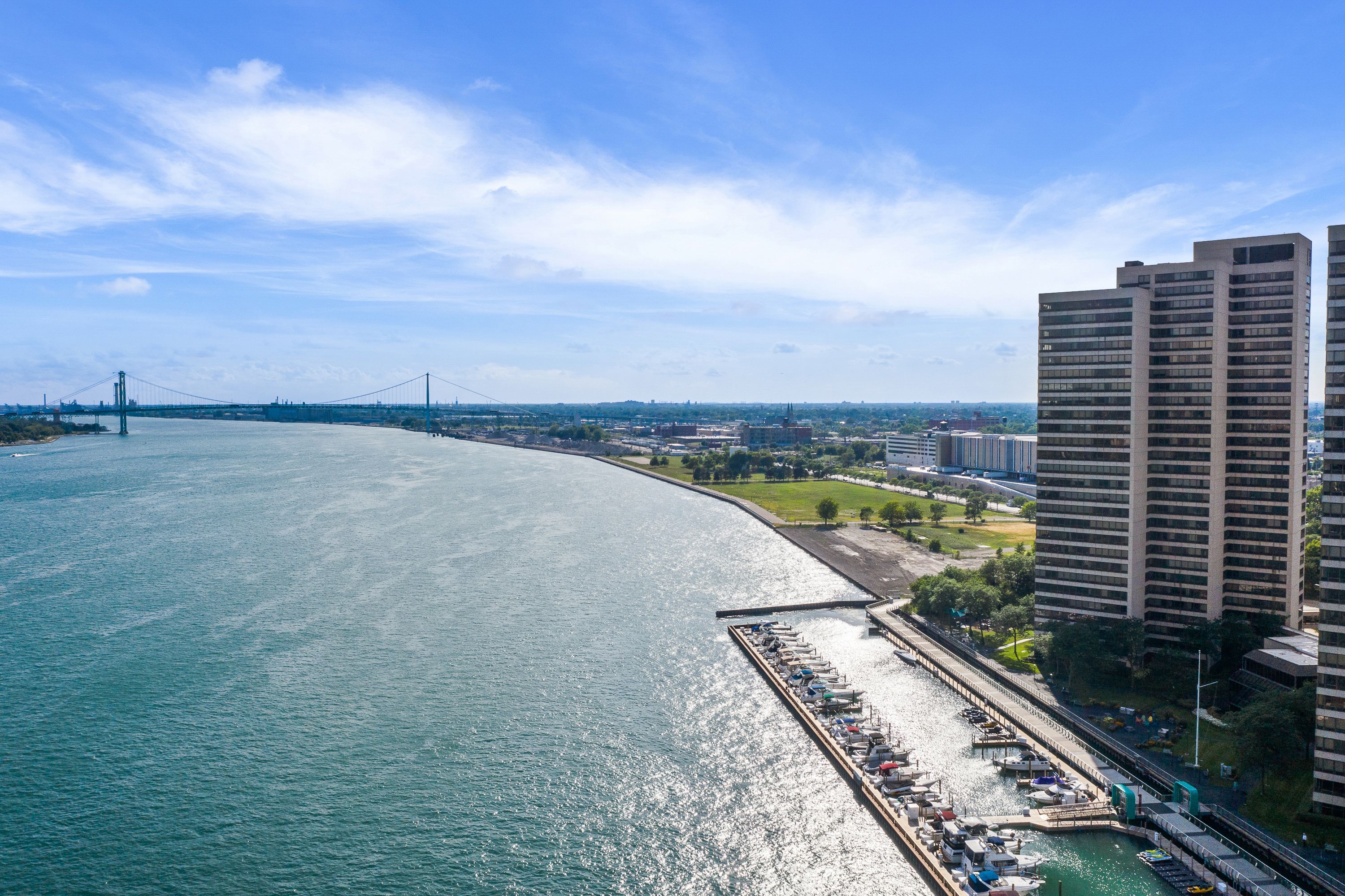 1001 W JEFFERSON Avenue Unit: 17i