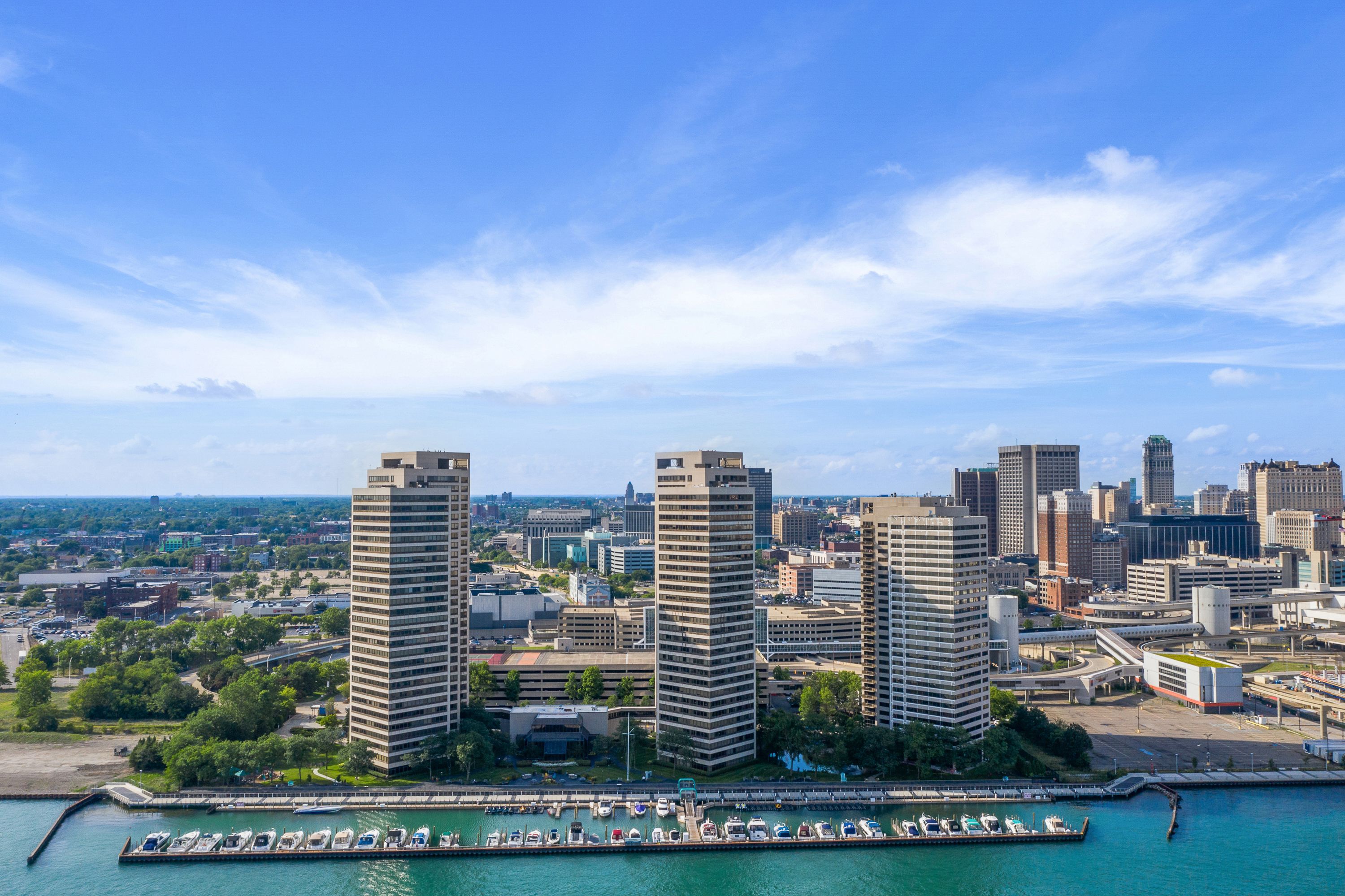 1001 W JEFFERSON Avenue Unit: 17i