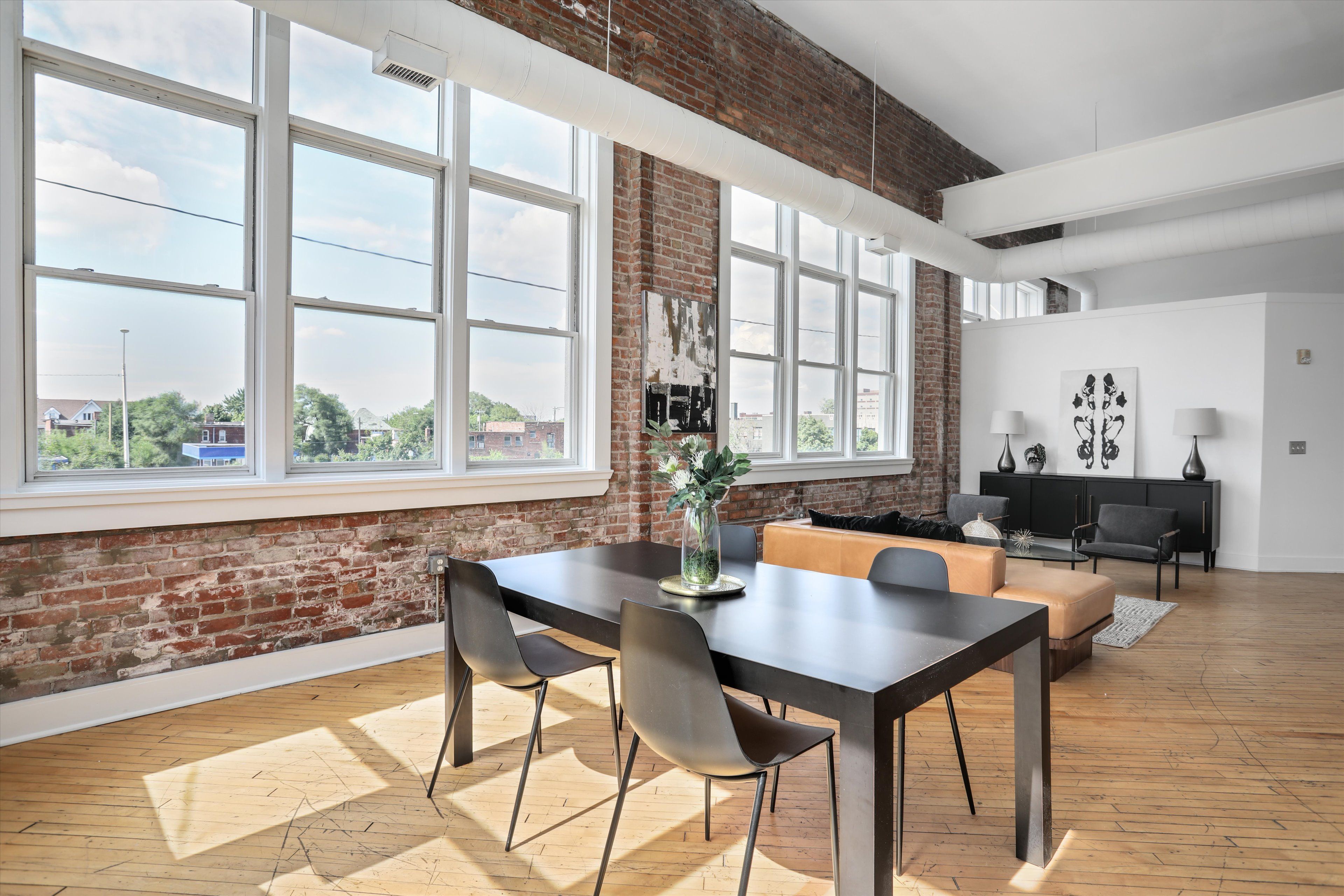 2843 E Grand Boulevard Unit: 7