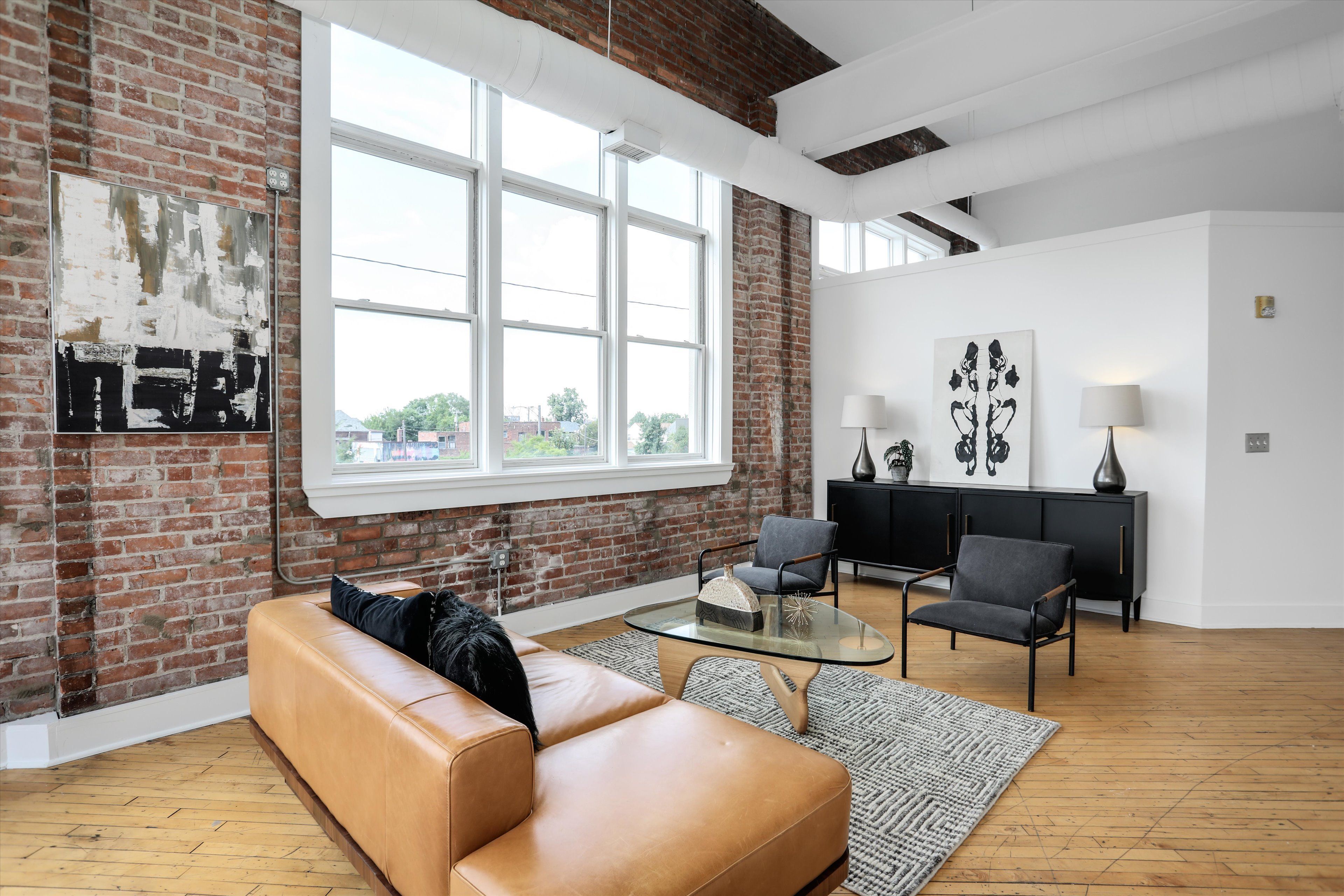 2843 E Grand Boulevard Unit: 7