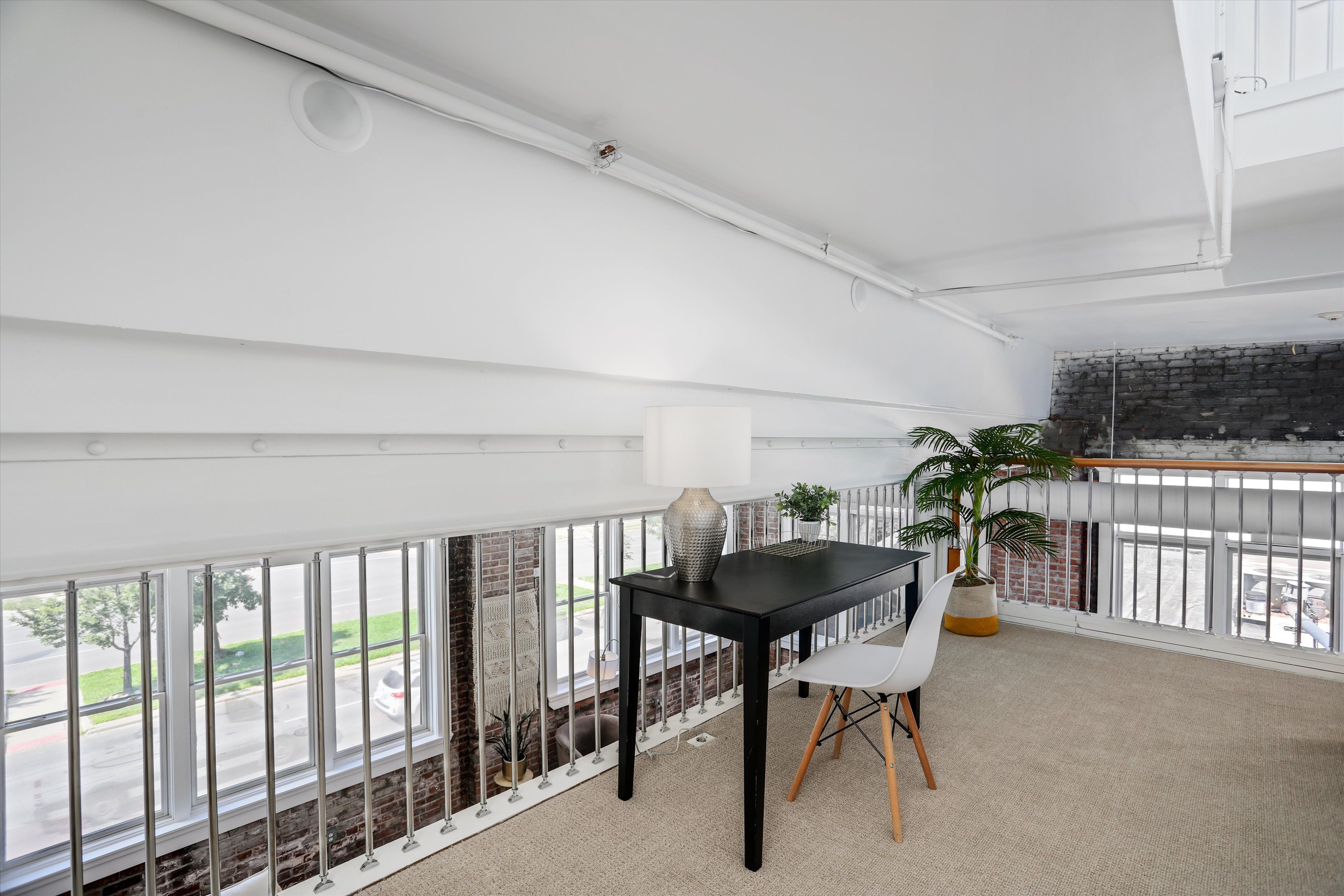 2843 E Grand Boulevard Unit: 8