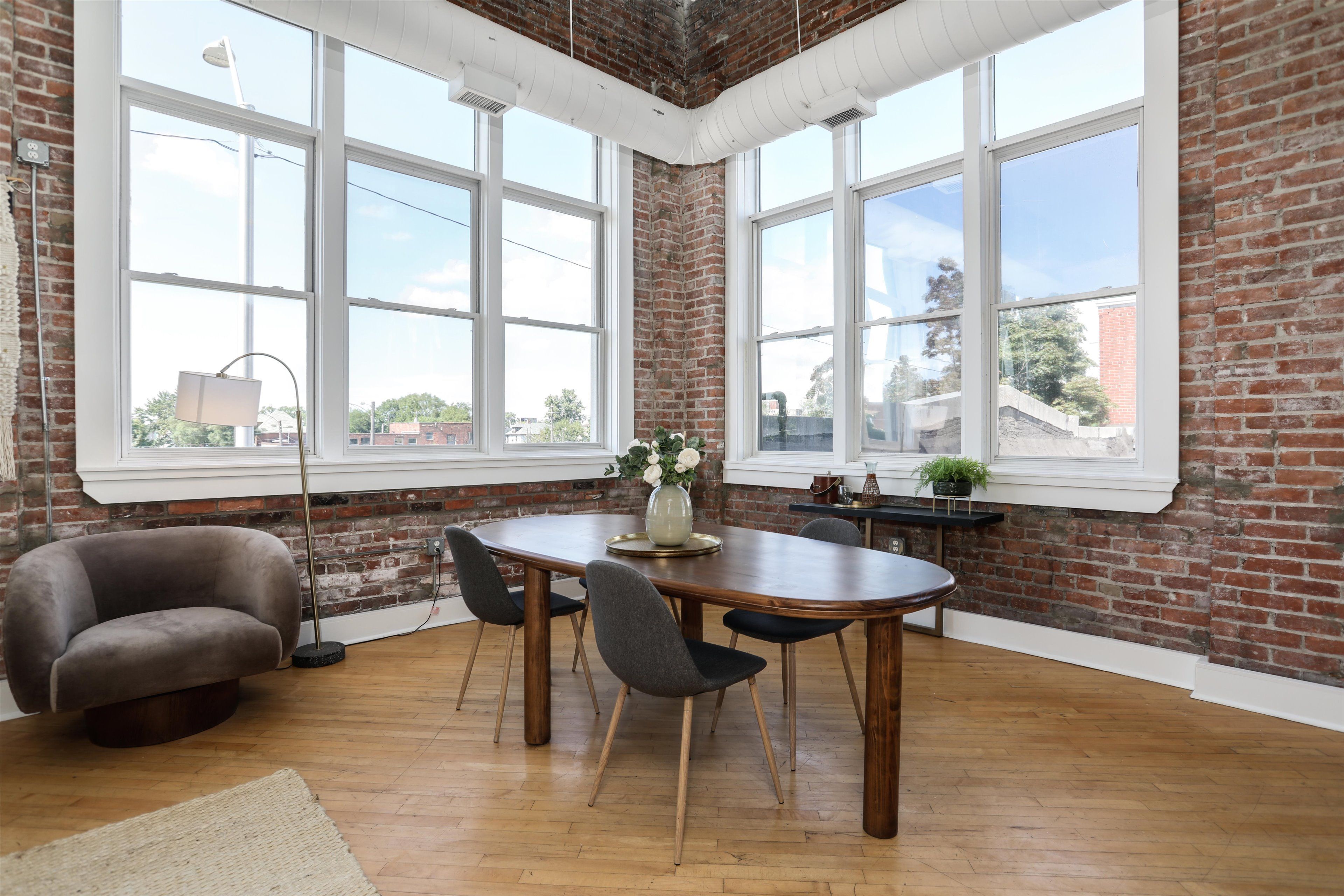 2843 E Grand Boulevard Unit: 8