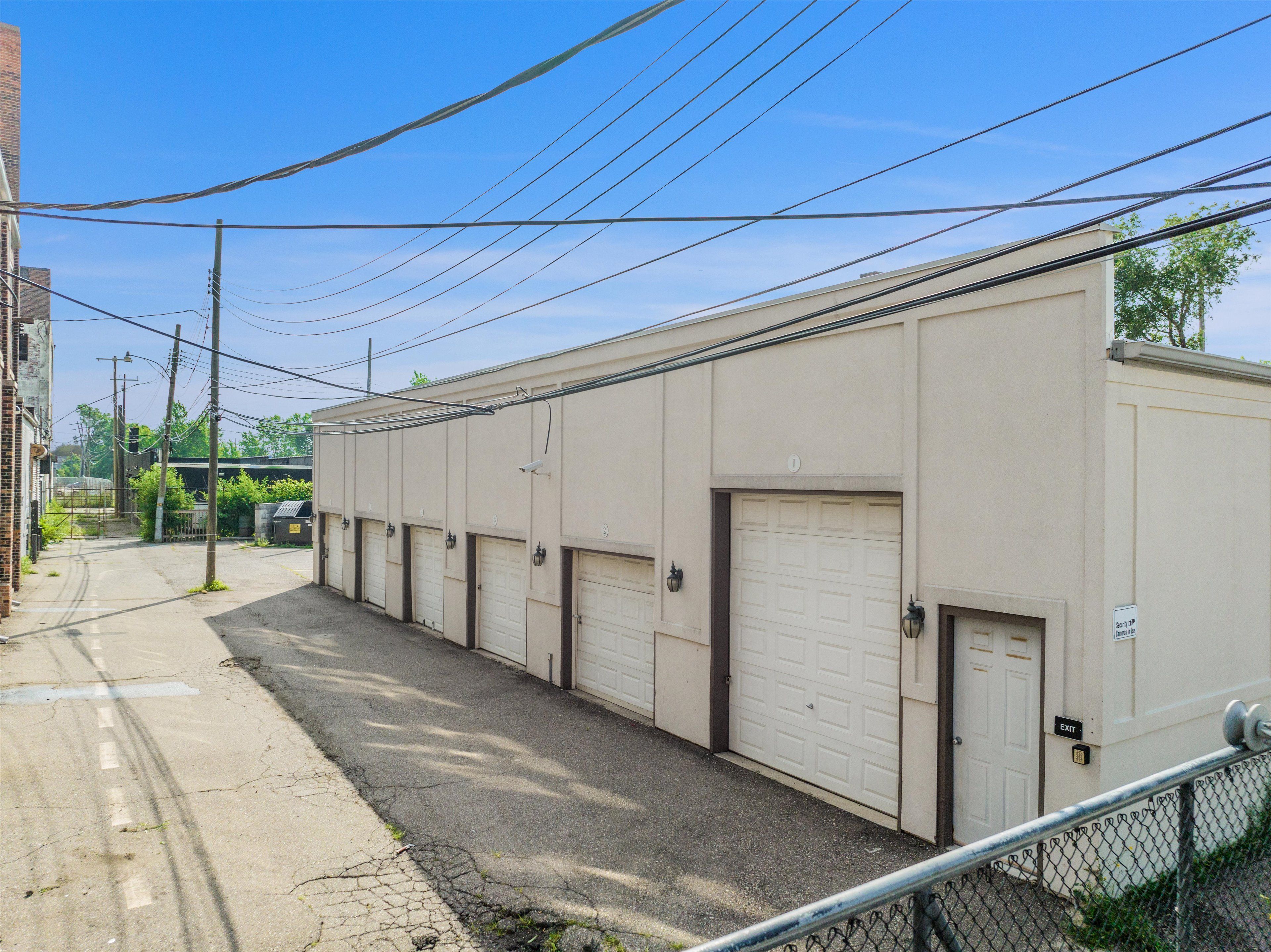 2843 E Grand Boulevard Unit: 12