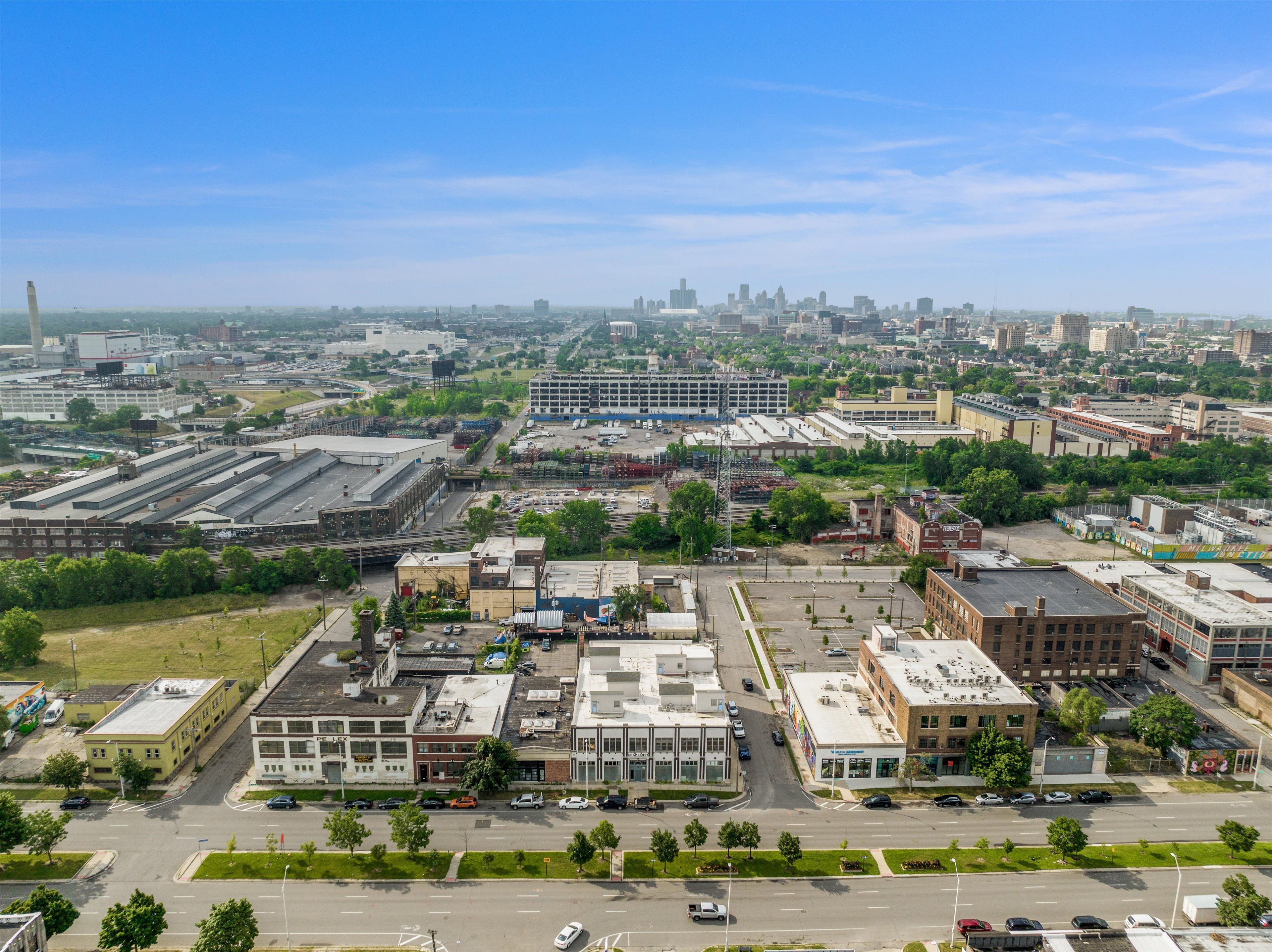 2843 E Grand Boulevard Unit: 12