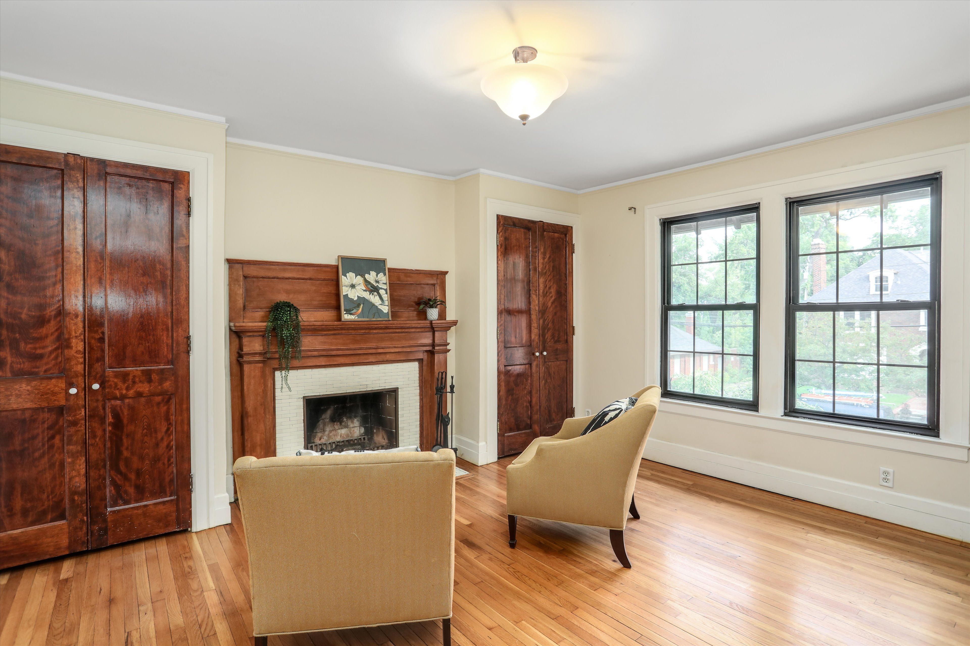 8119 Saint Paul Street