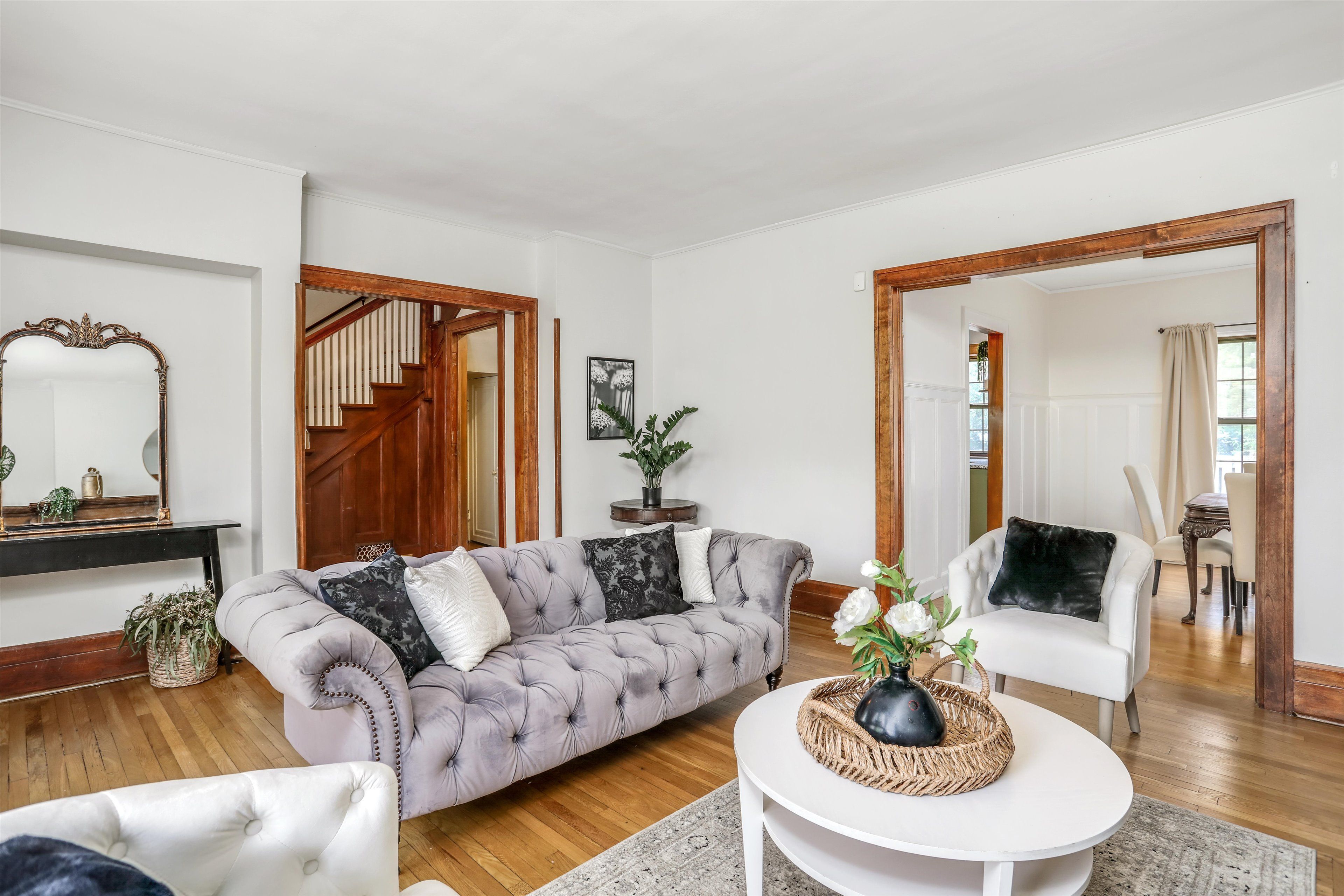 8119 Saint Paul Street