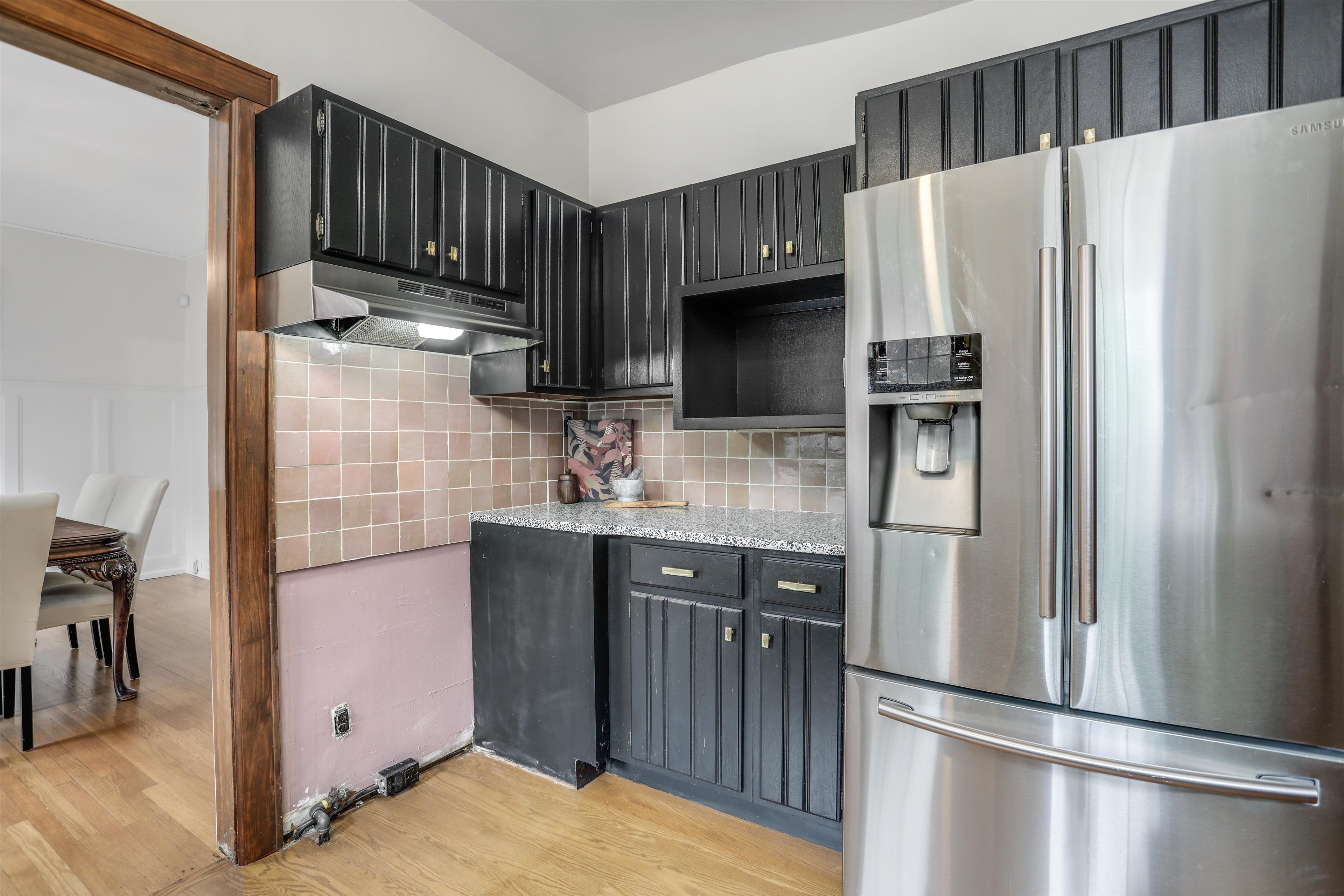 8119 Saint Paul Street