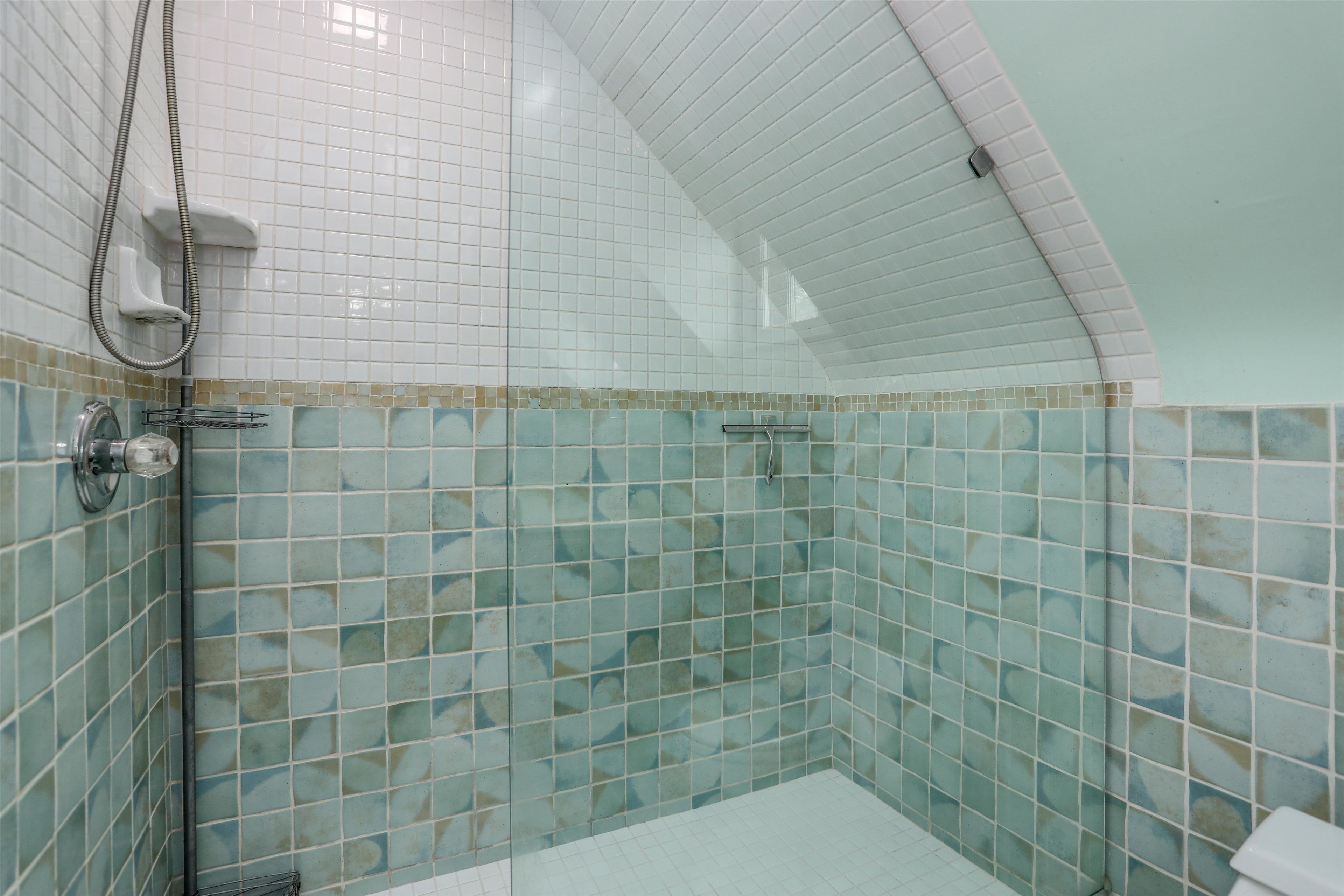 8119 Saint Paul Street