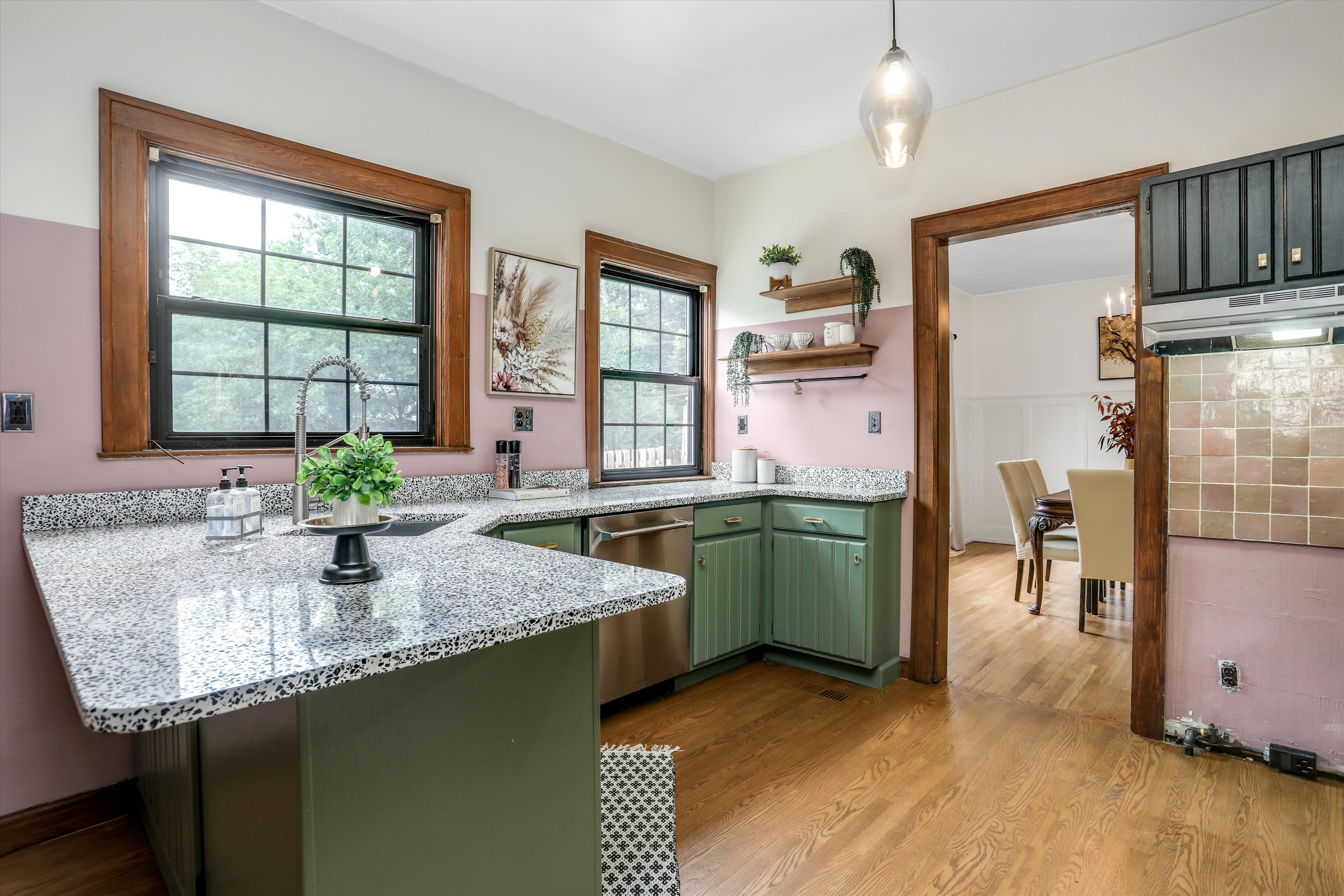 8119 Saint Paul Street