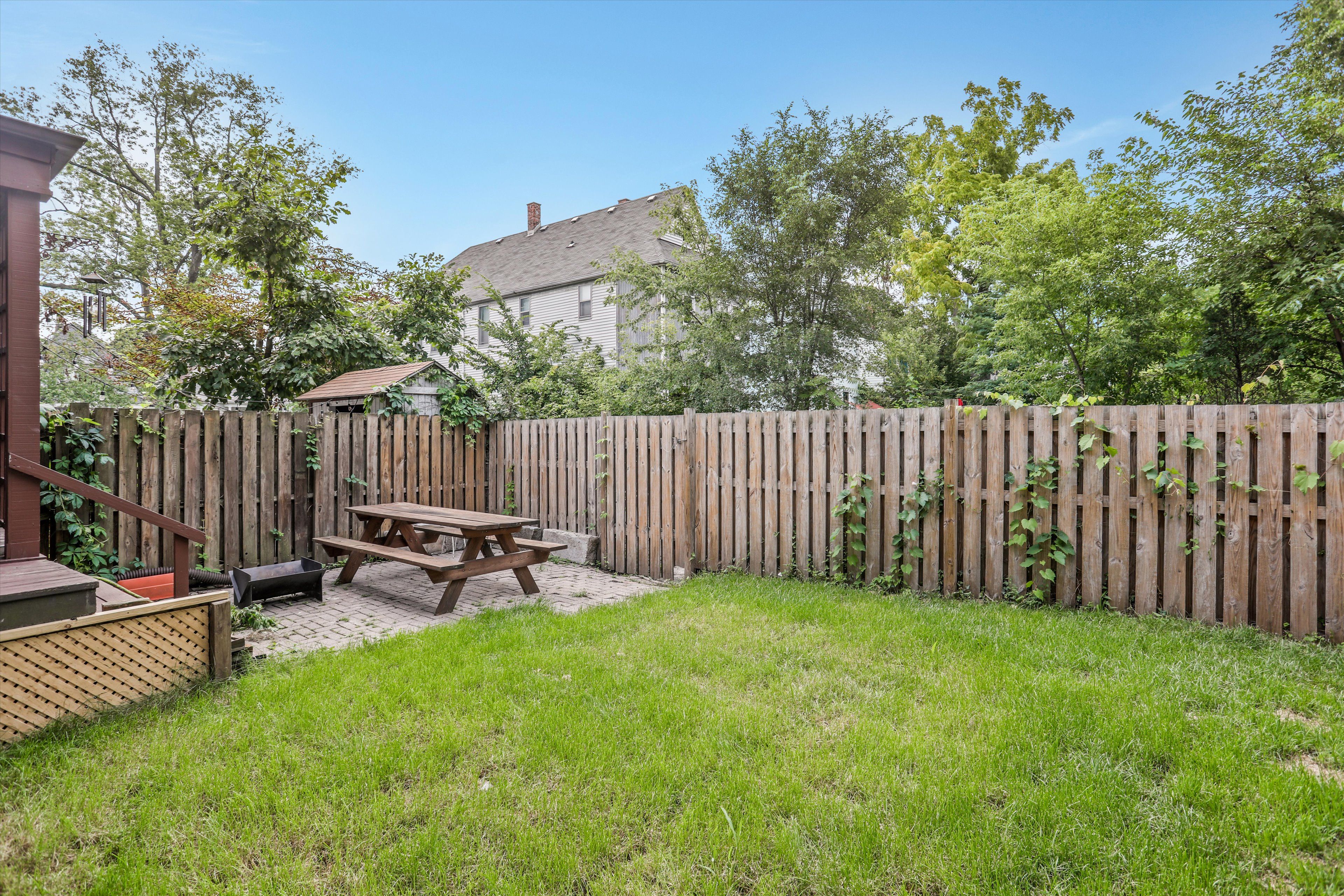 8119 Saint Paul Street