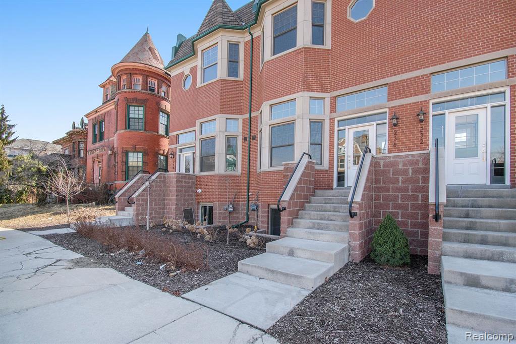 232  Erskine Unit: 23