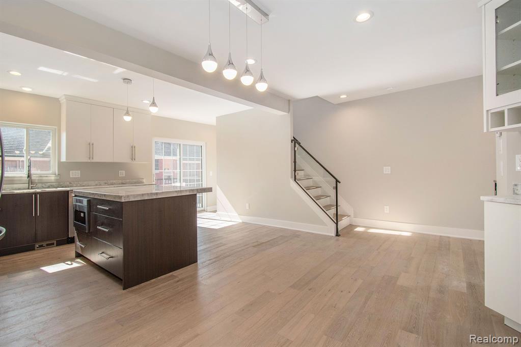 232  Erskine Unit: 23