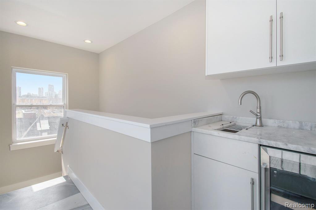 232  Erskine Unit: 23