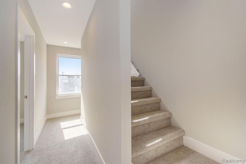 232  Erskine Unit: 23