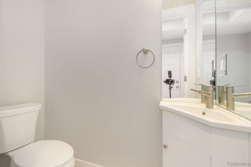 232  Erskine Unit: 23