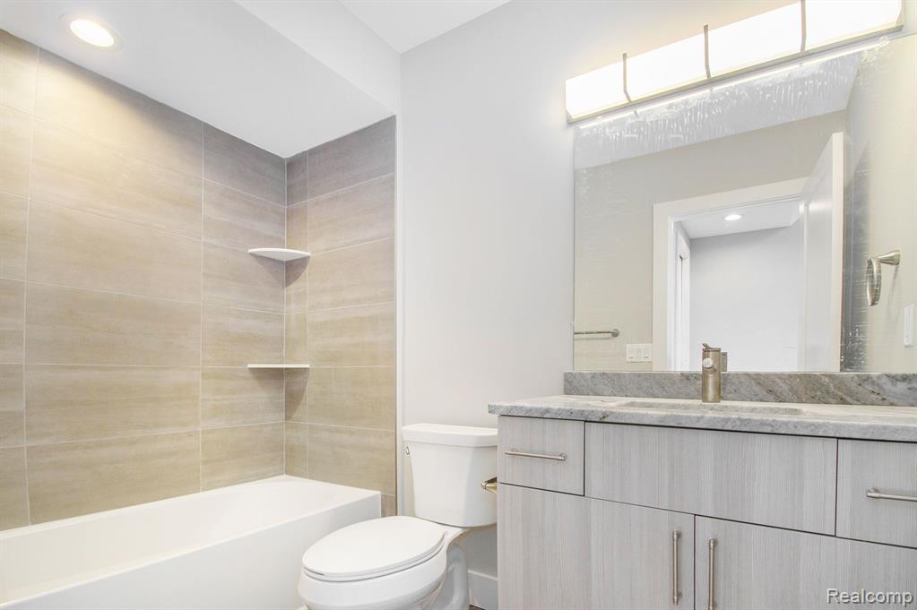 232  Erskine Unit: 23