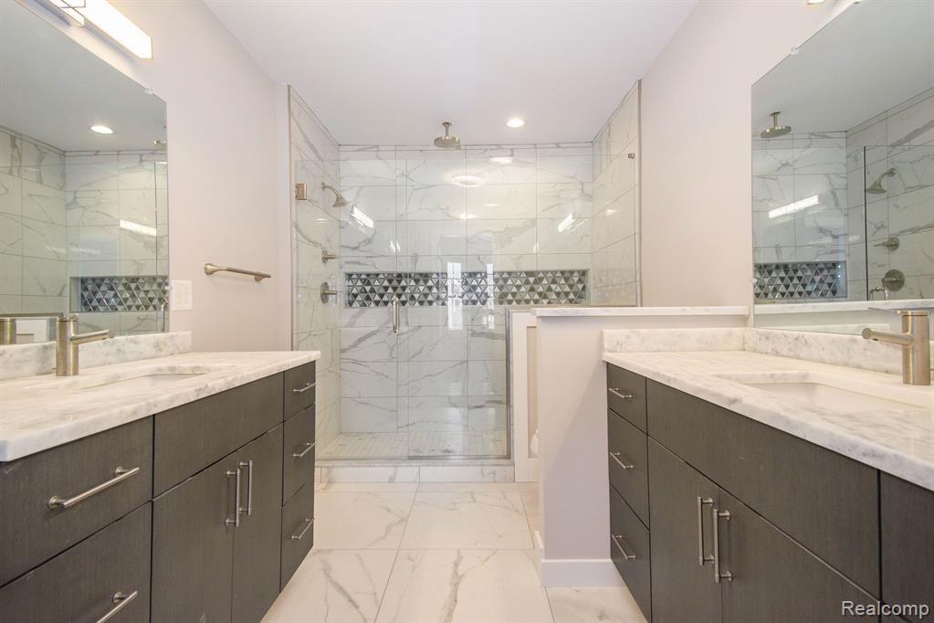 232  Erskine Unit: 23