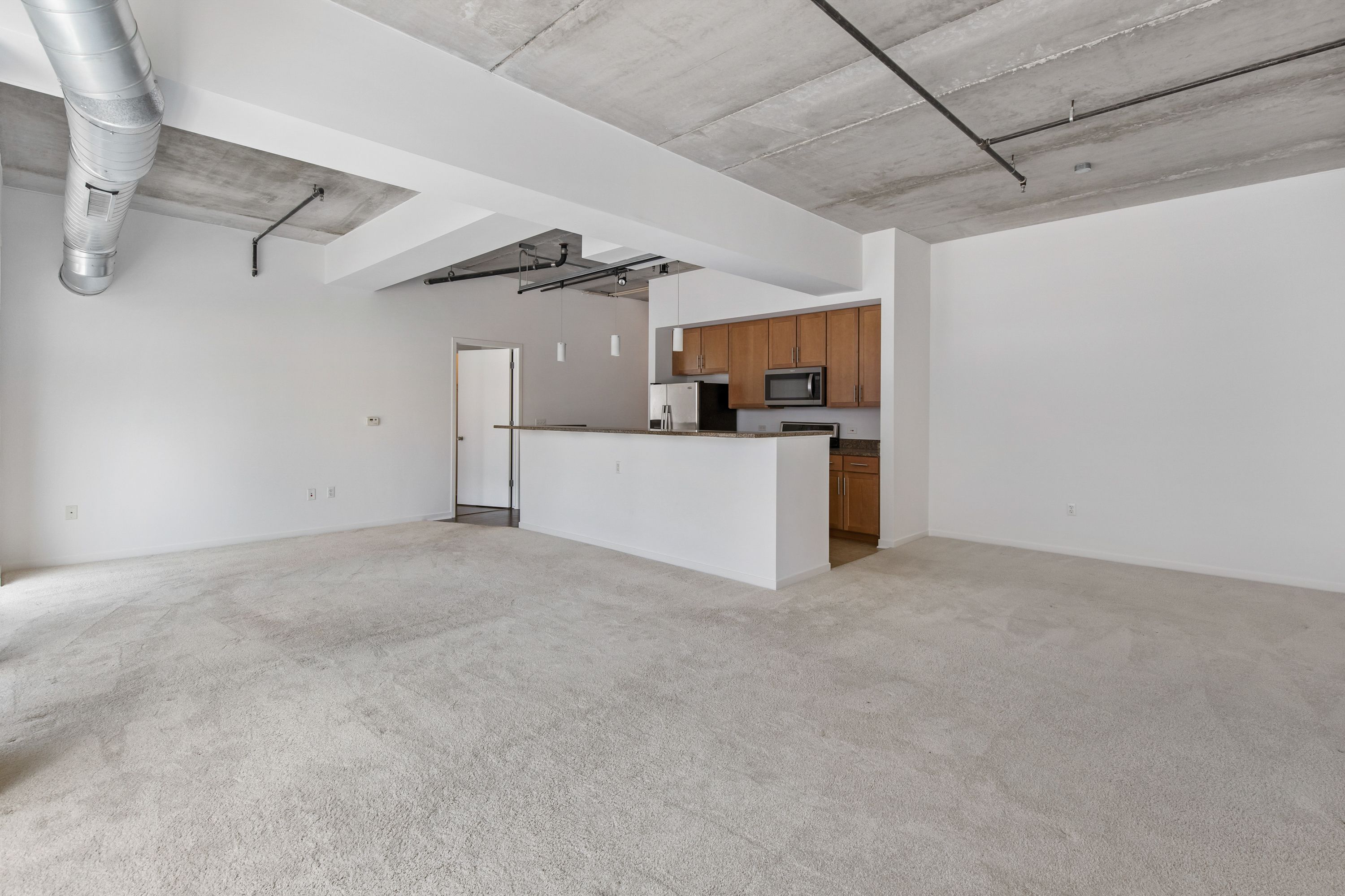 3670 WOODWARD Avenue Unit: 202