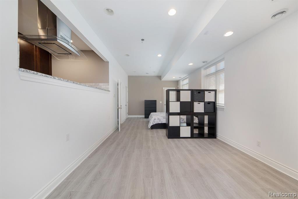 3148 JOHN R Street Unit: 5