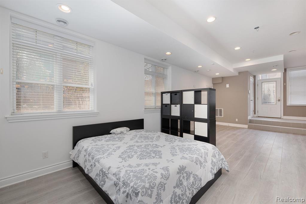 3148 JOHN R Street Unit: 5