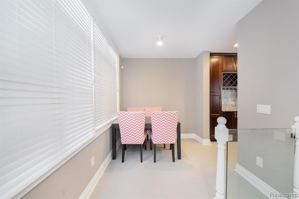 3148 JOHN R Street Unit: 5