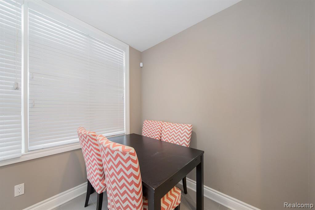 3148 JOHN R Street Unit: 5