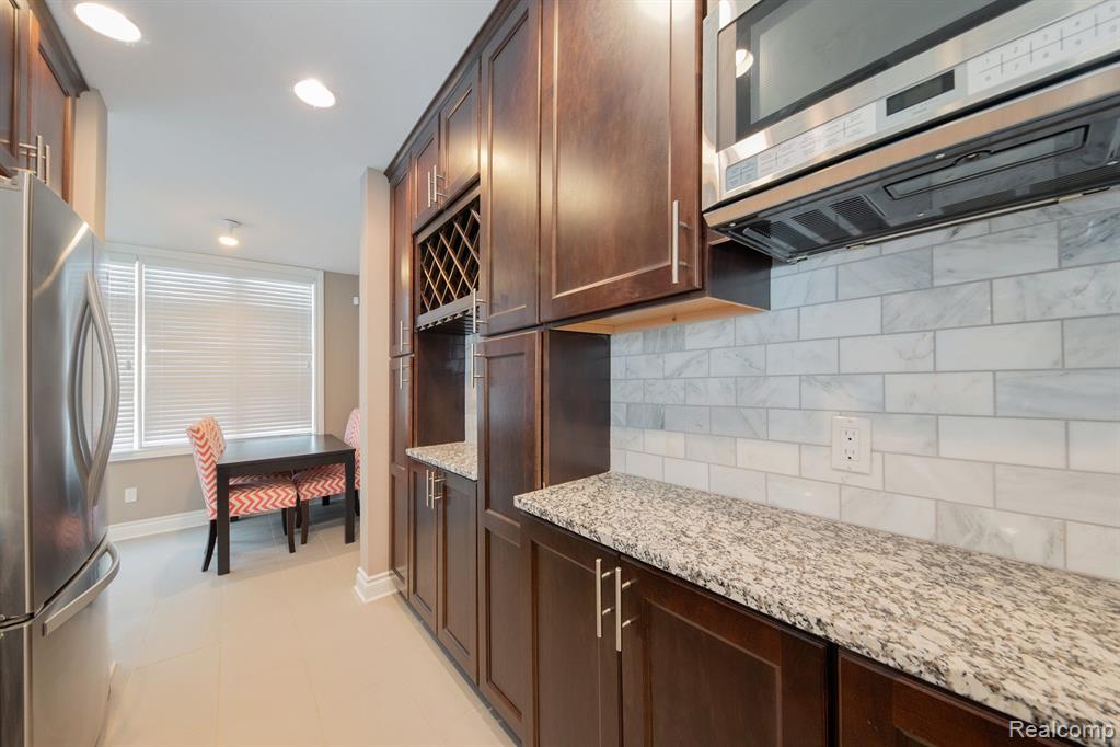 3148 JOHN R Street Unit: 5