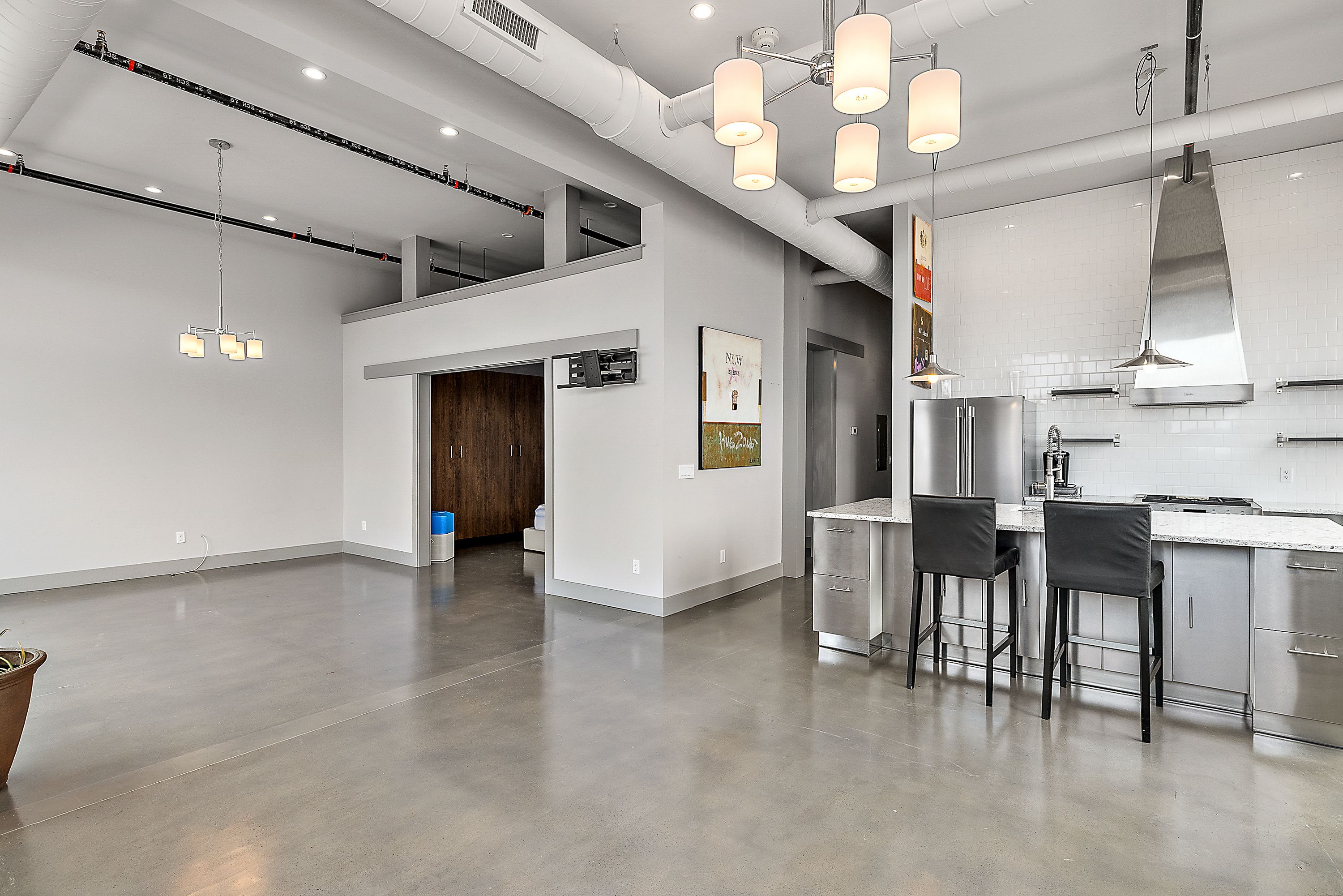 2987 FRANKLIN Street Unit: 9