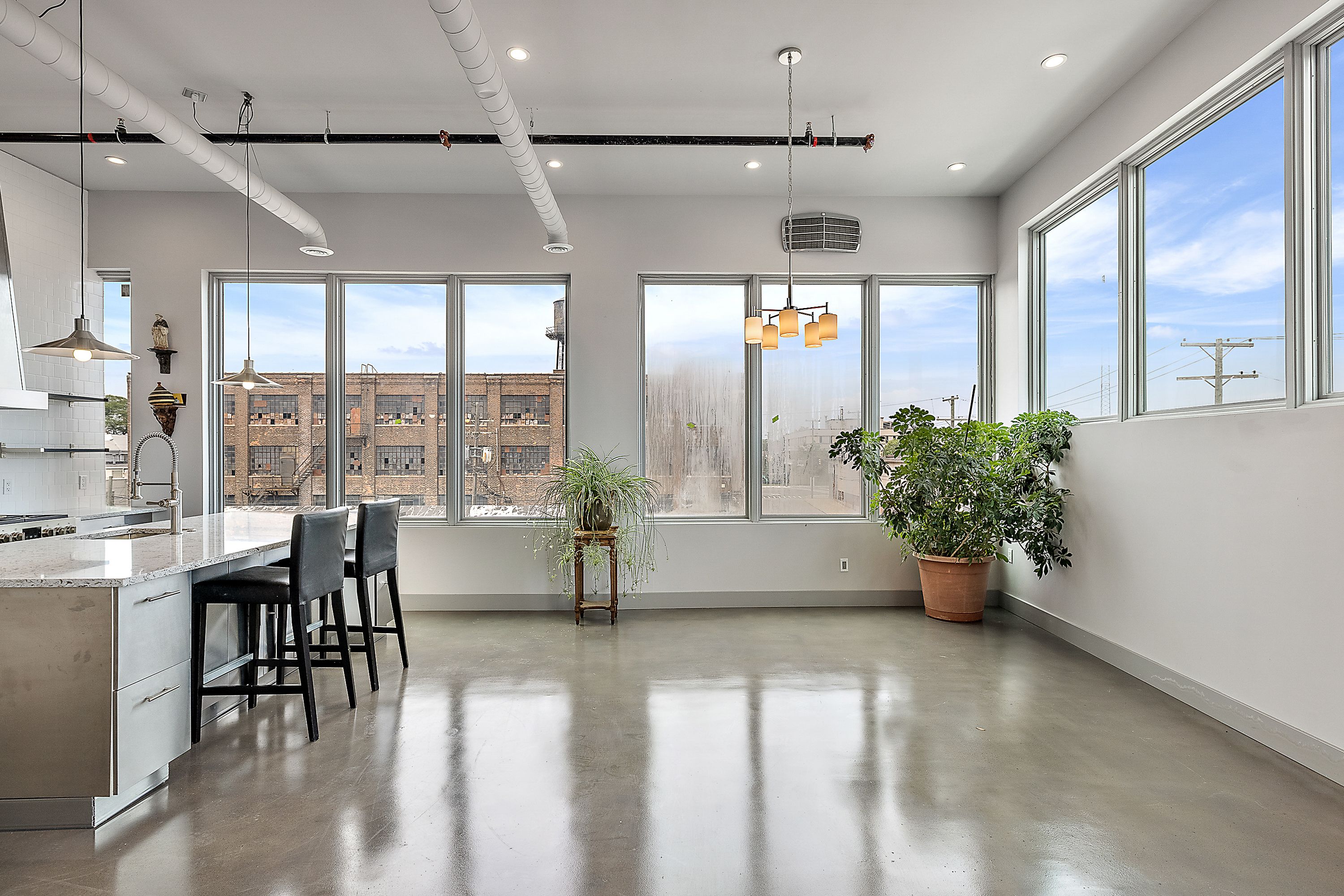 2987 FRANKLIN Street Unit: 9