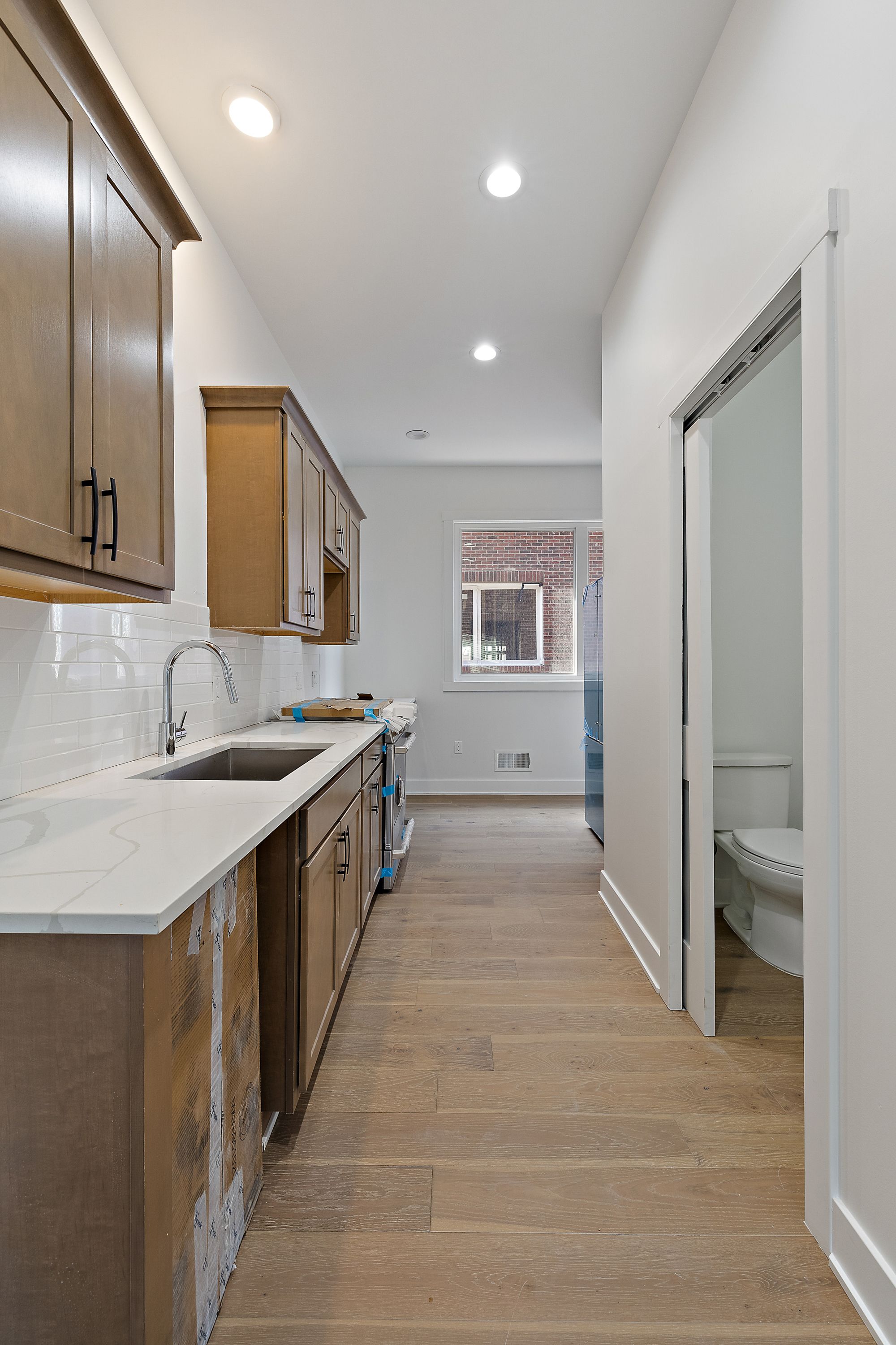 2037 11th Street Unit: 11