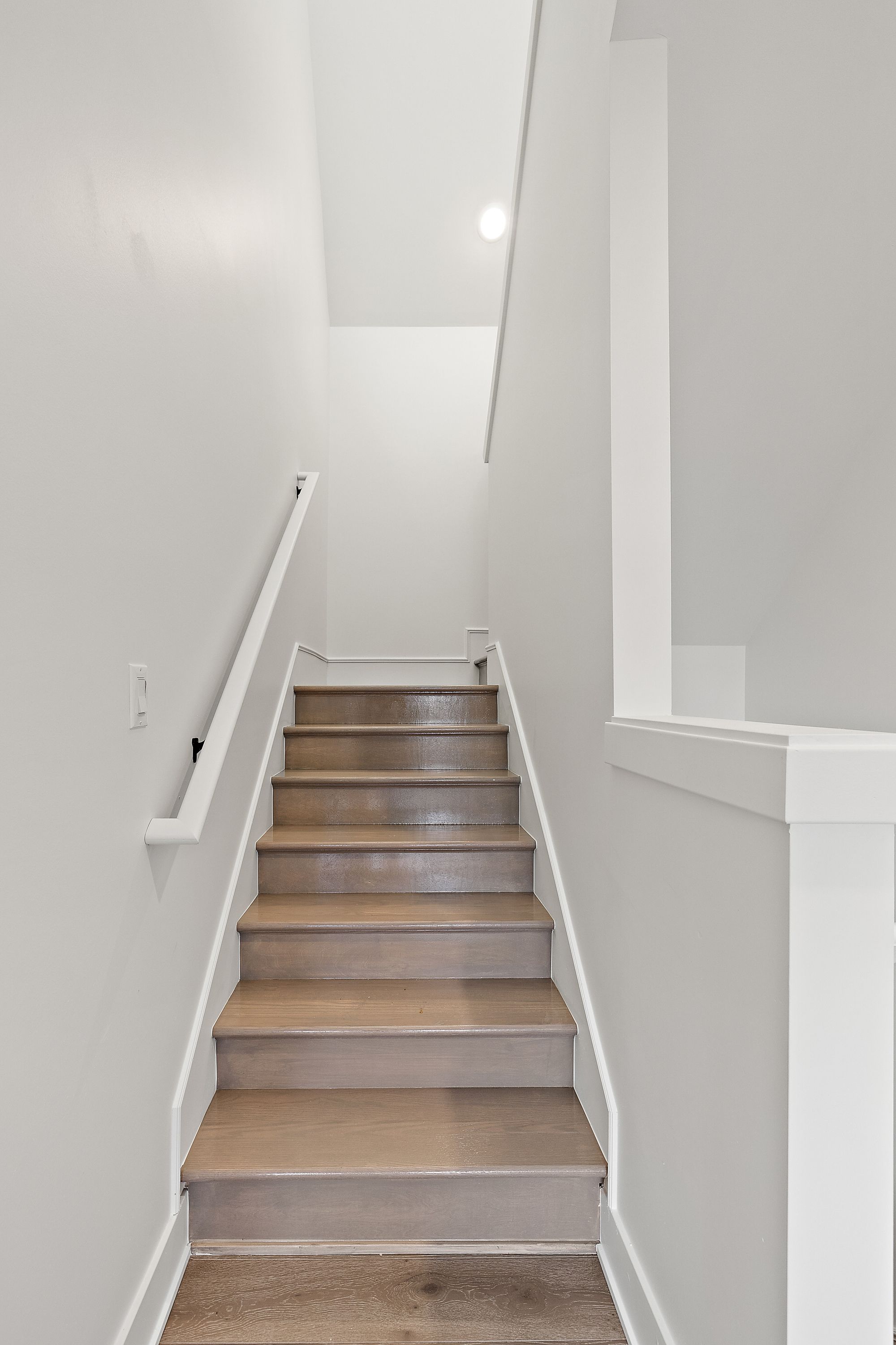 2037 11th Street Unit: 11