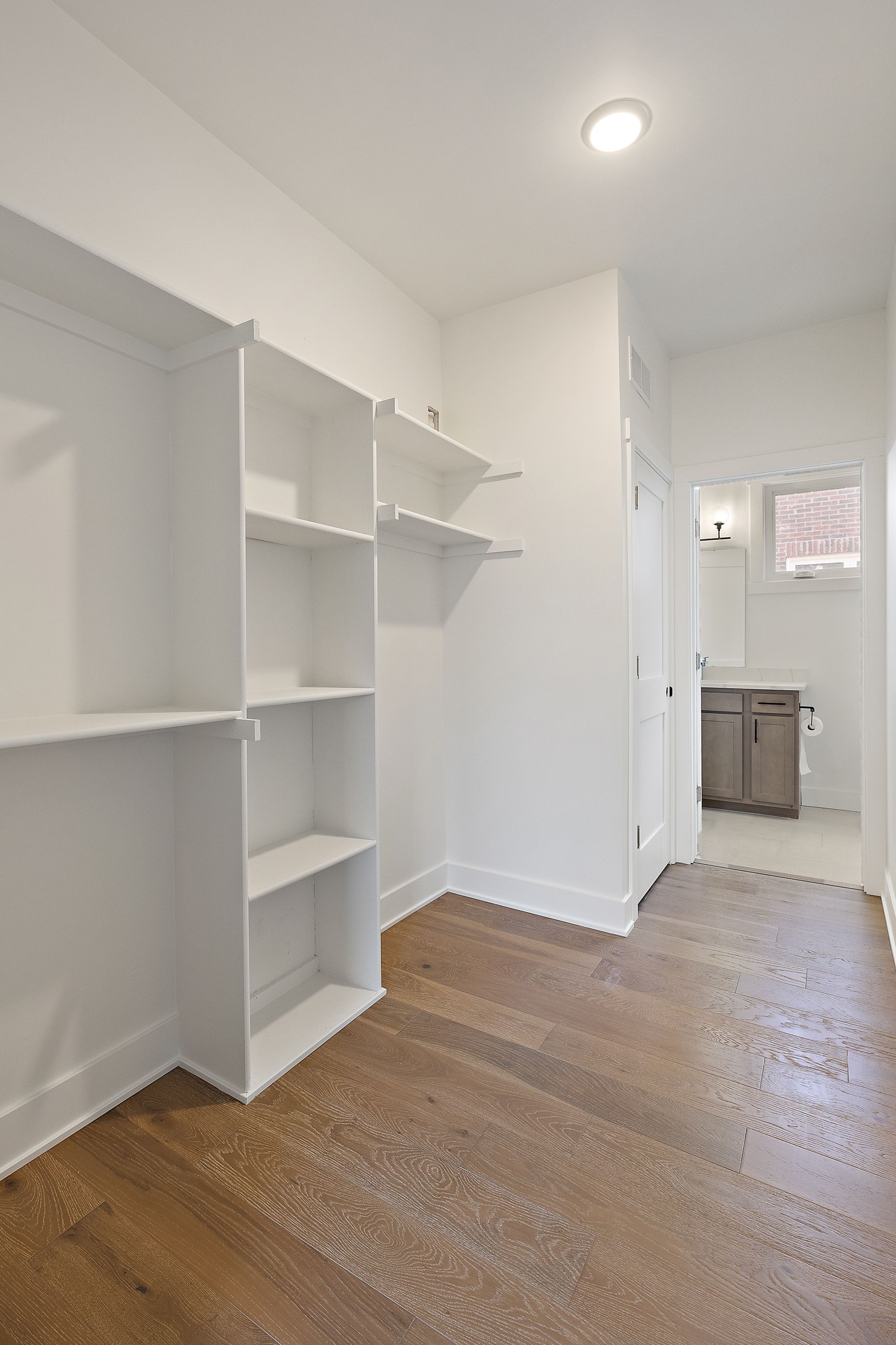 2037 11th Street Unit: 11