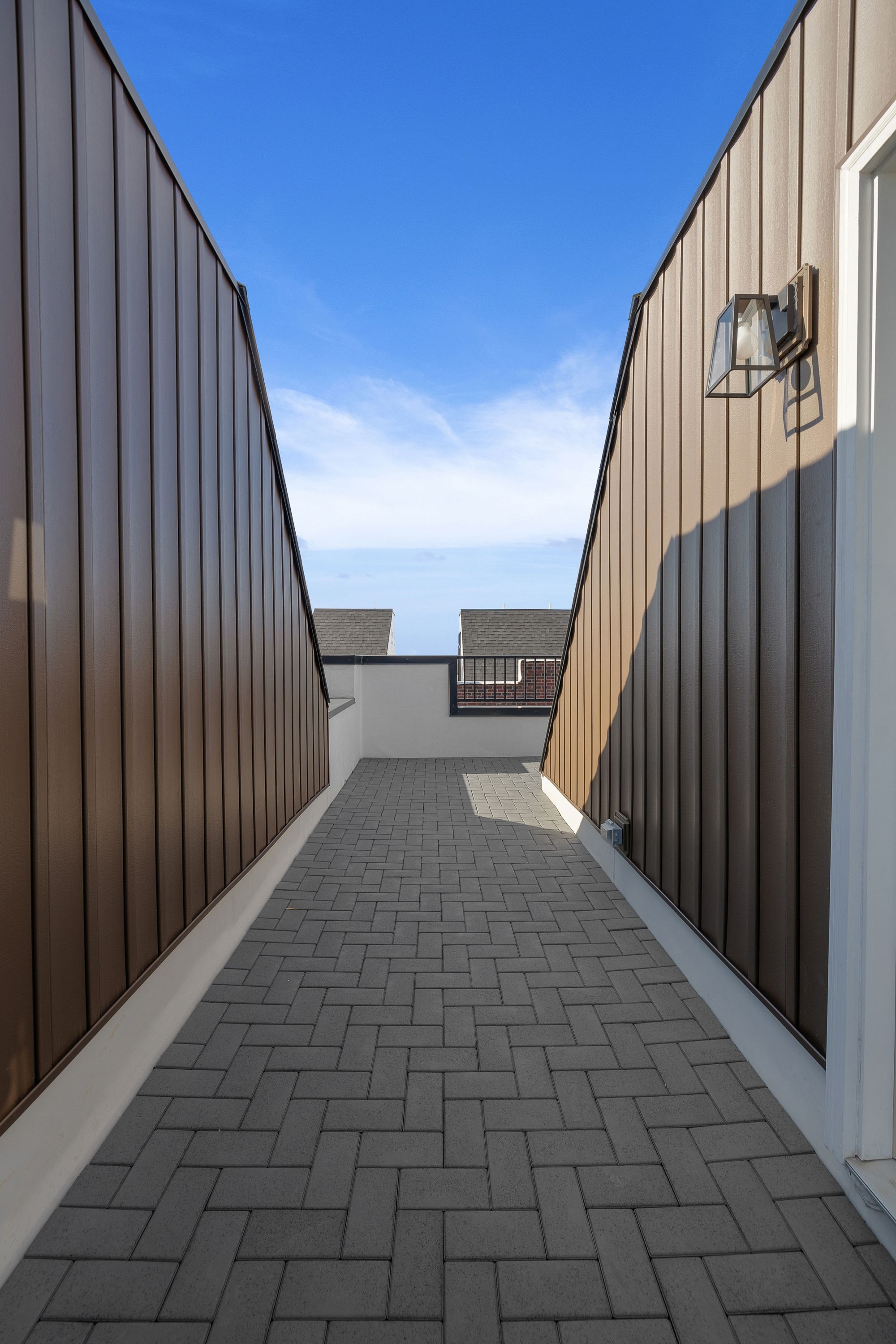 2037 11th Street Unit: 11