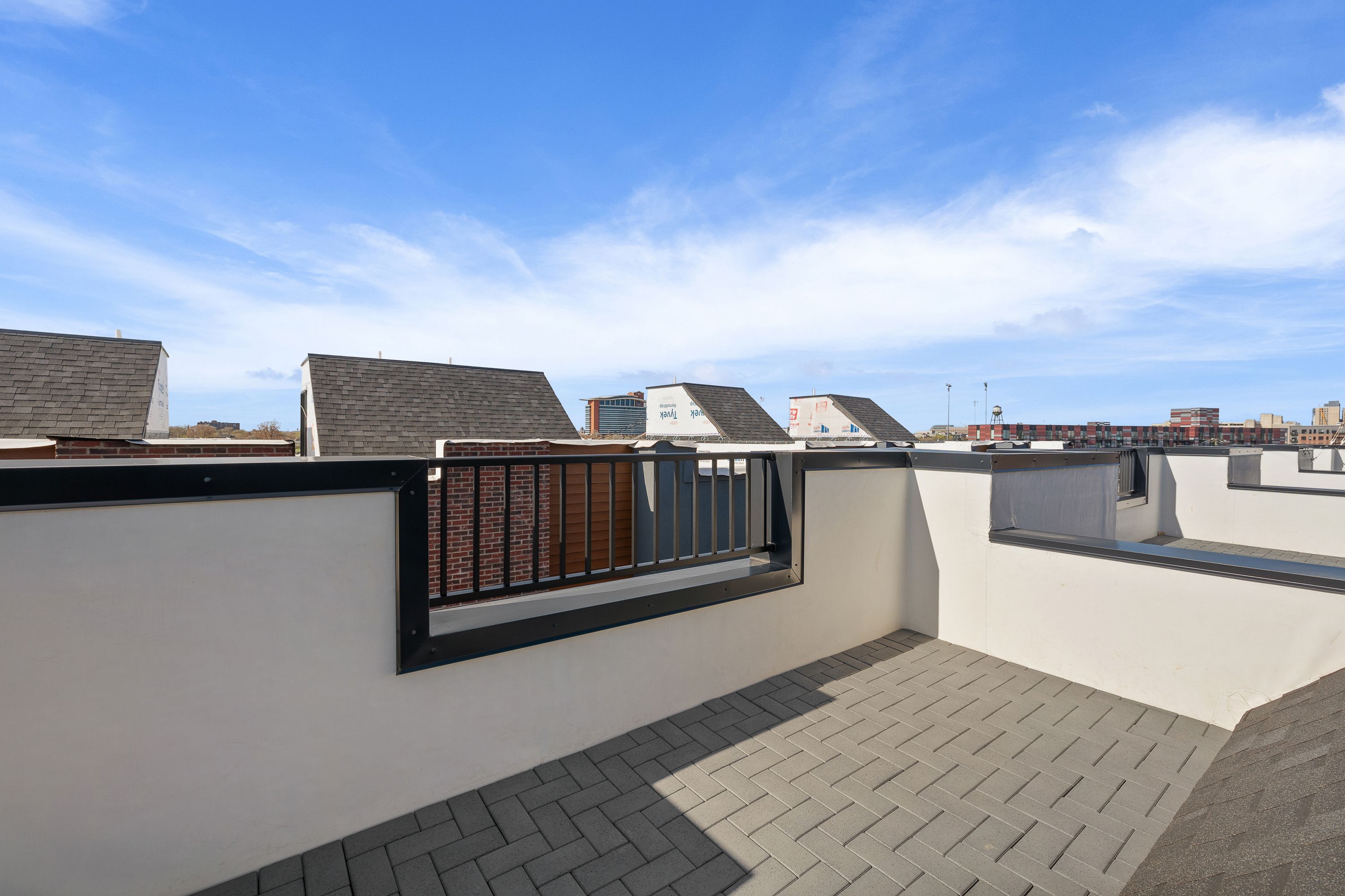 2037 11th Street Unit: 11