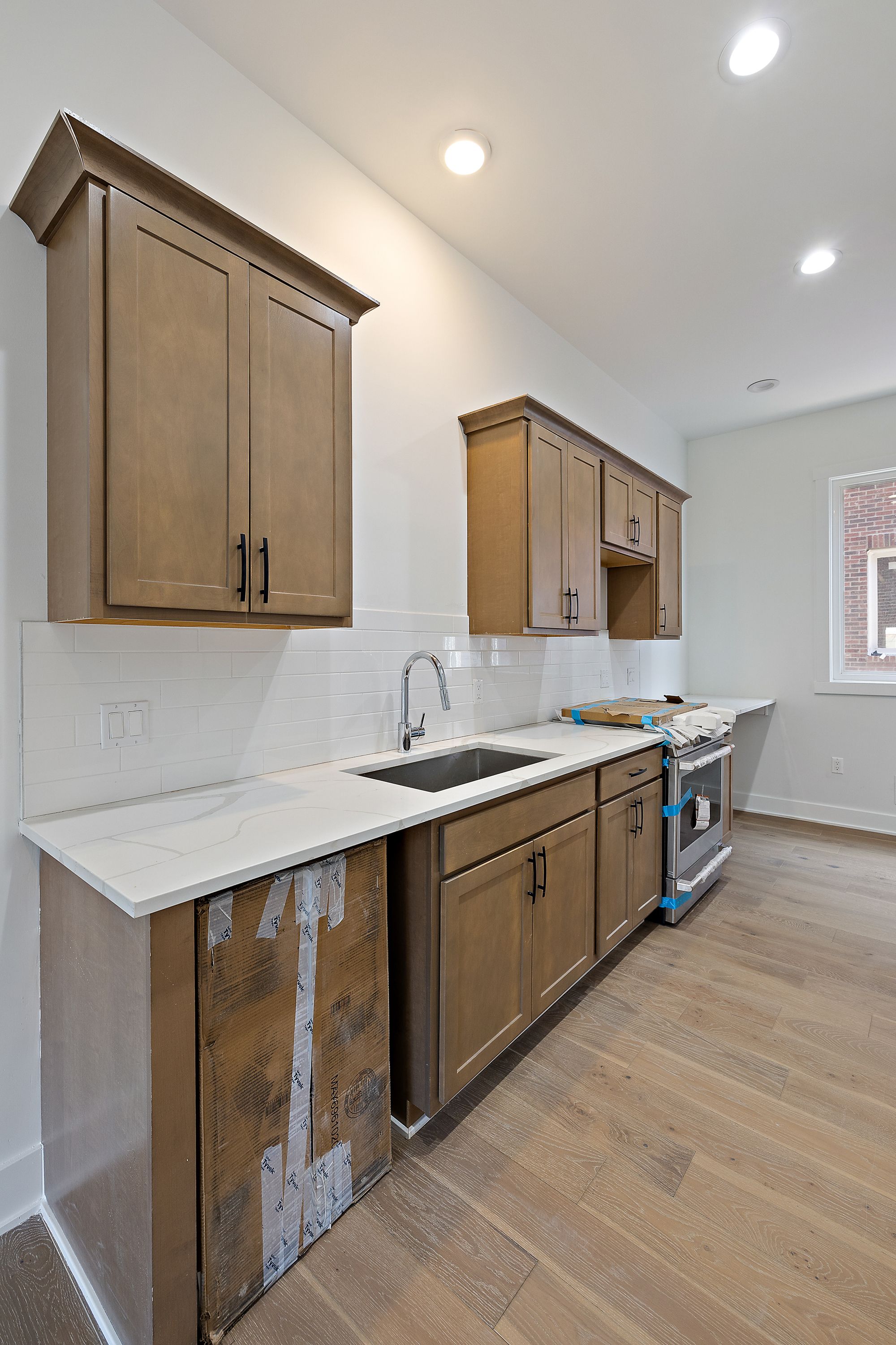 2037 11th Street Unit: 11