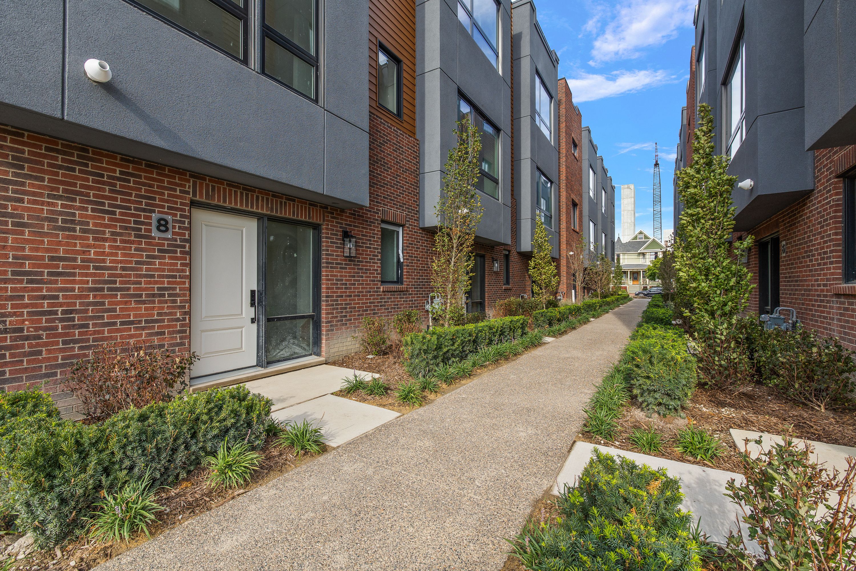 2037 11th Street Unit: 11