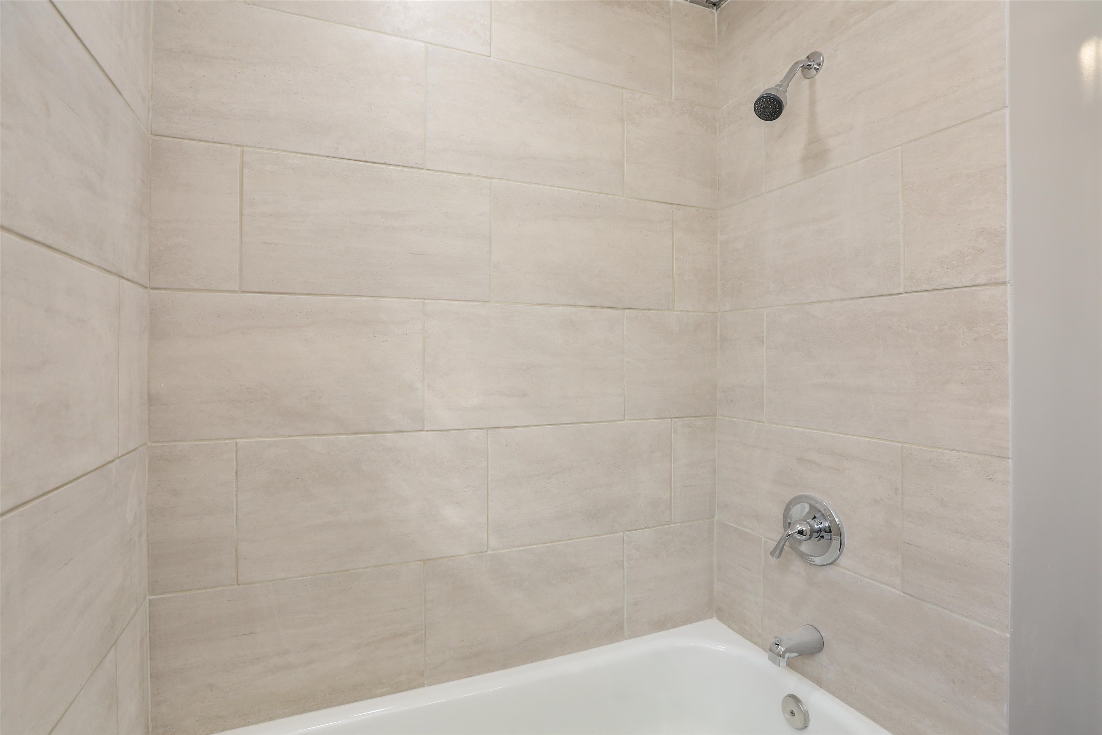 11652 LAKEPOINTE Street