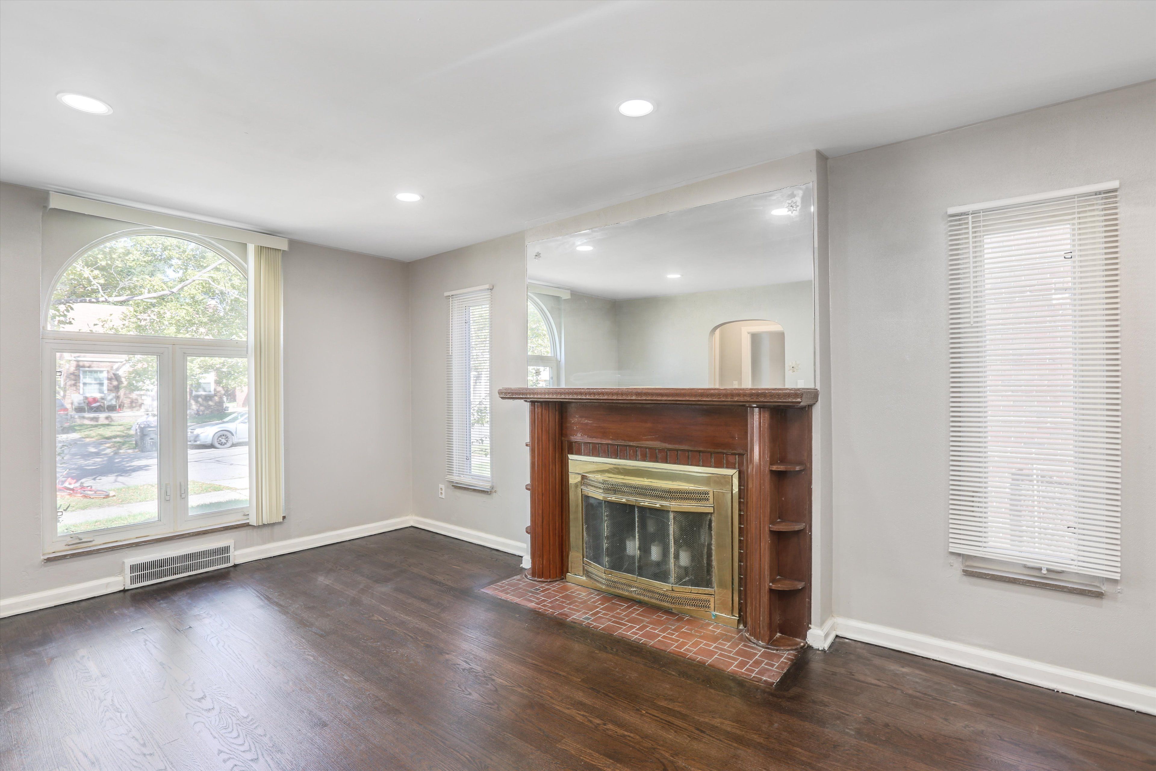 11652 LAKEPOINTE Street