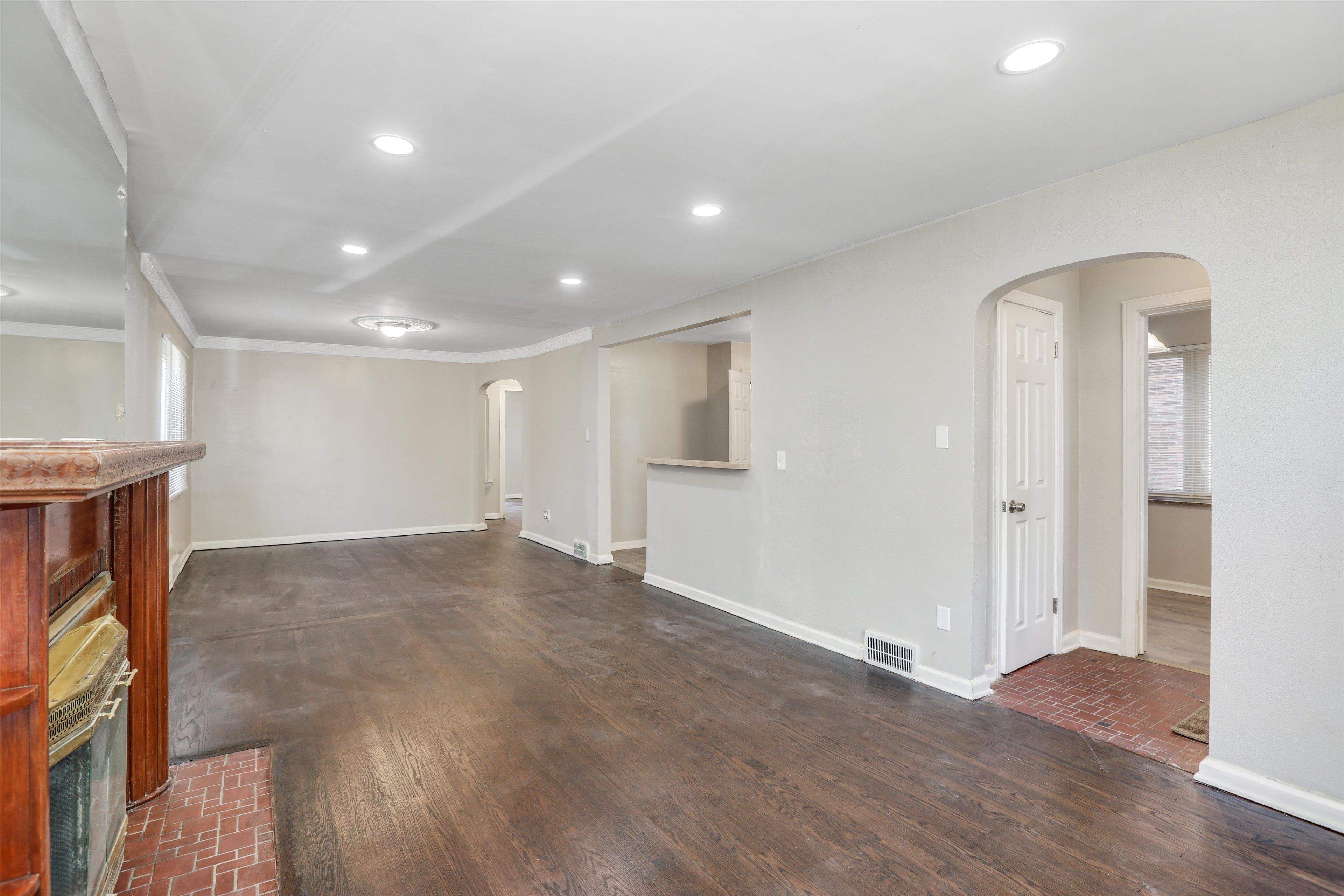 11652 LAKEPOINTE Street