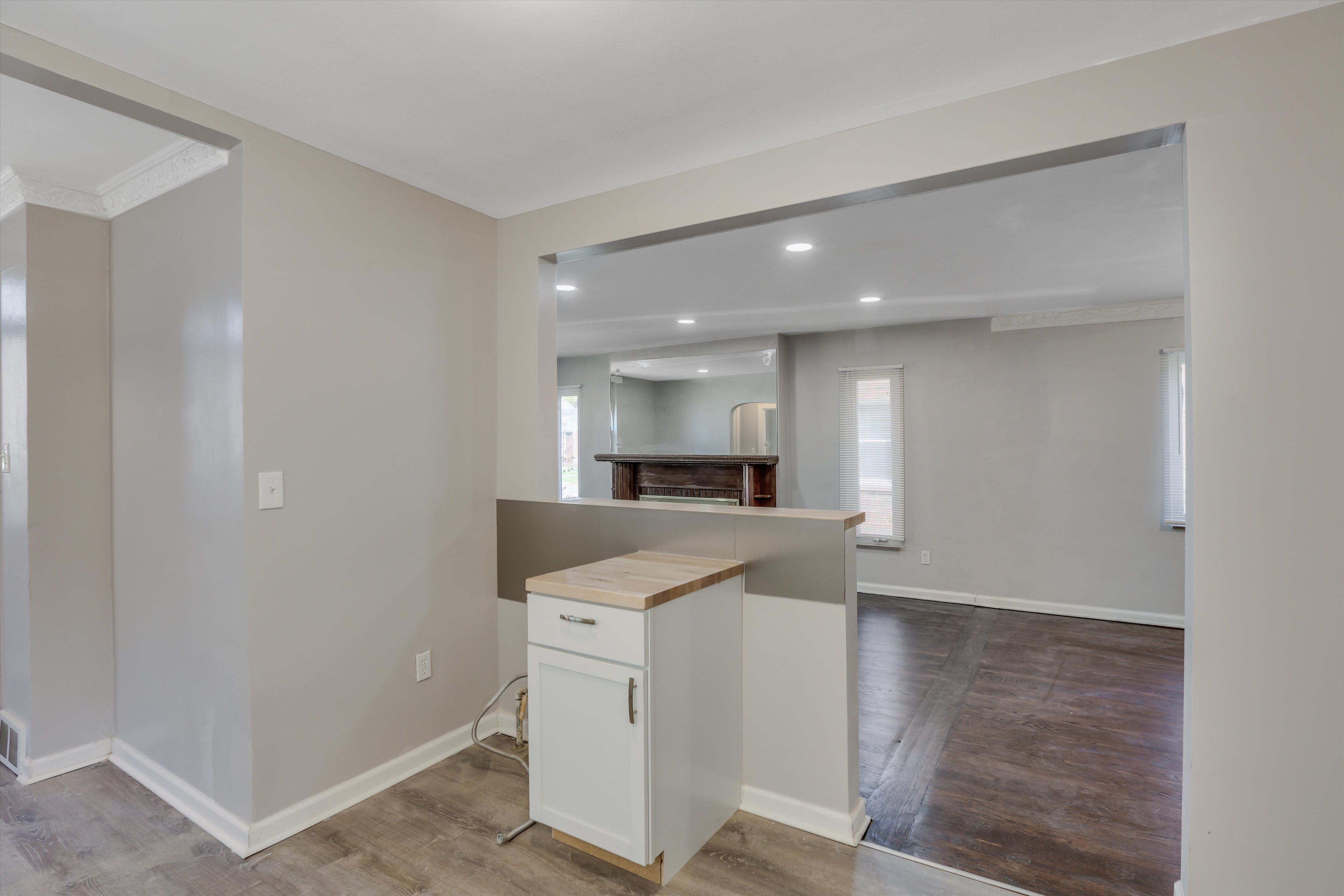 11652 LAKEPOINTE Street