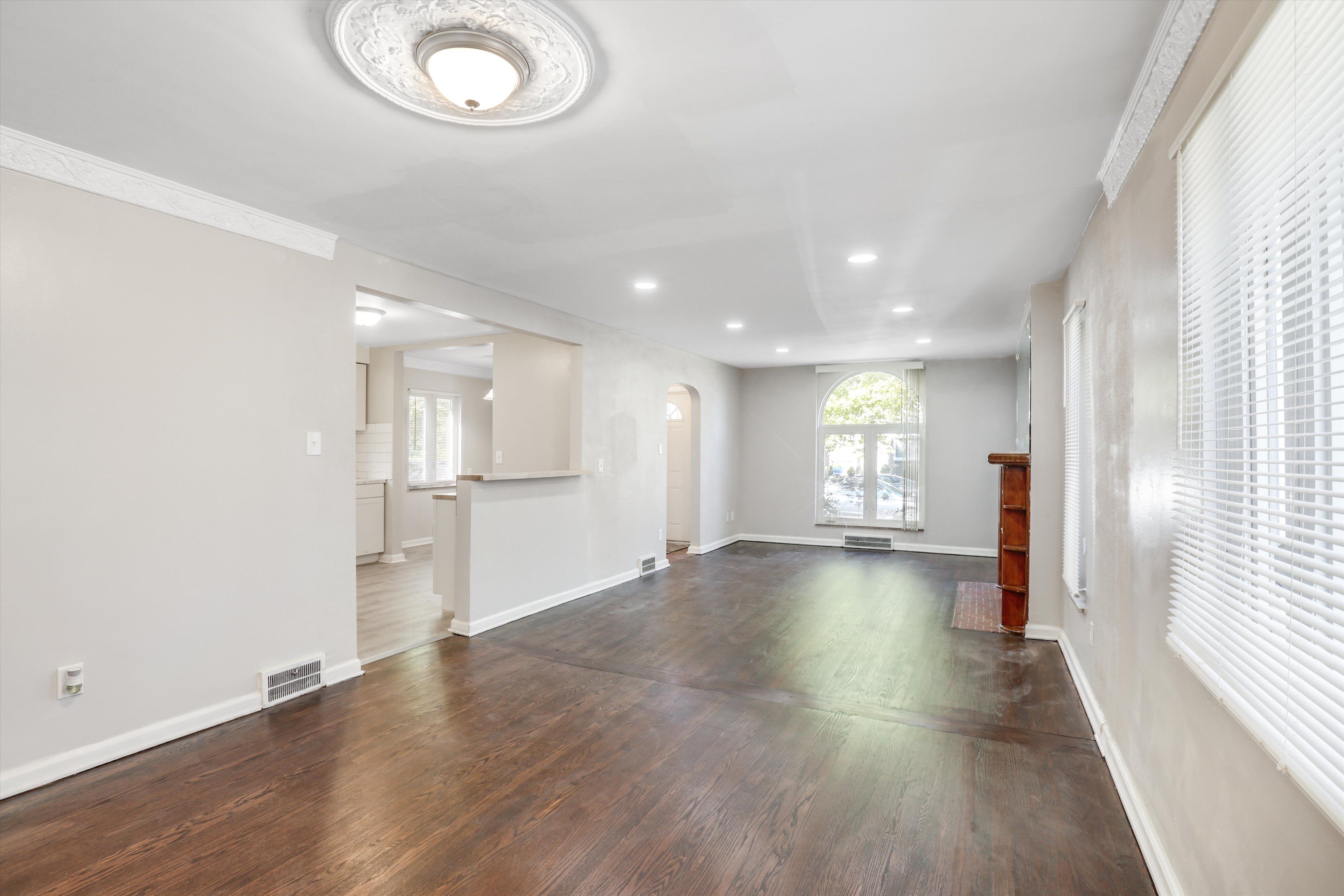 11652 LAKEPOINTE Street