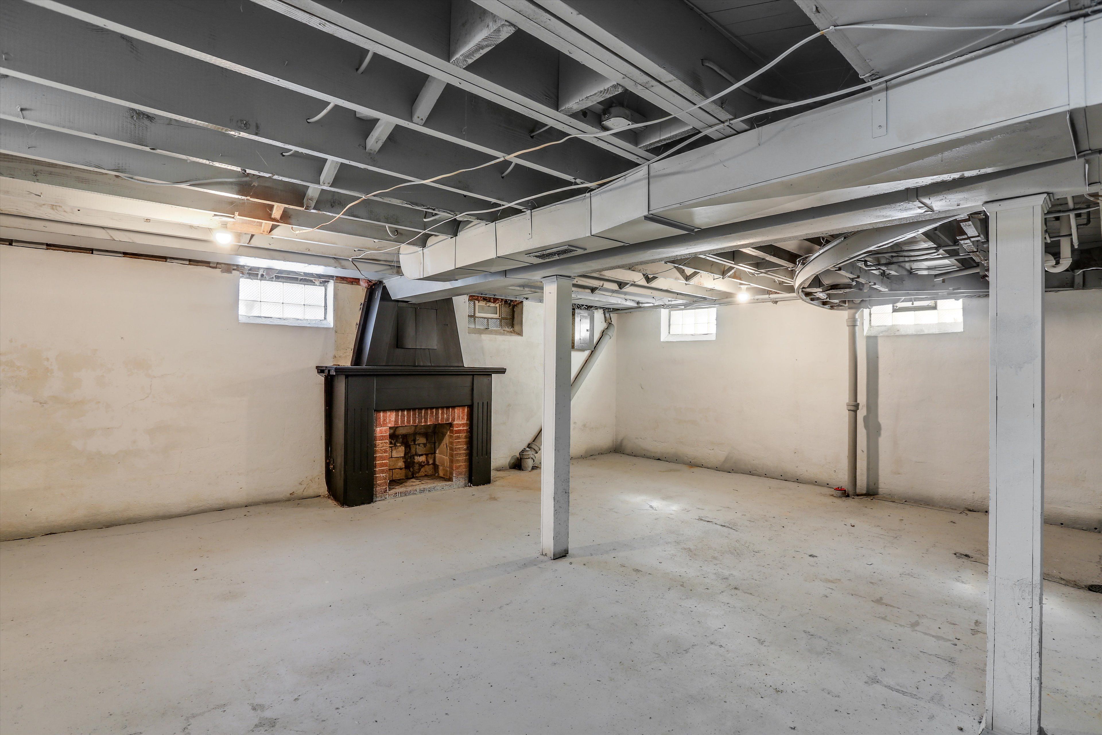 11652 LAKEPOINTE Street