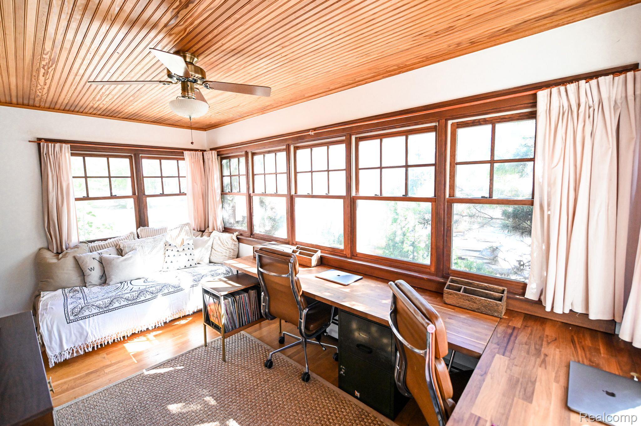 14421 Harbor Island
