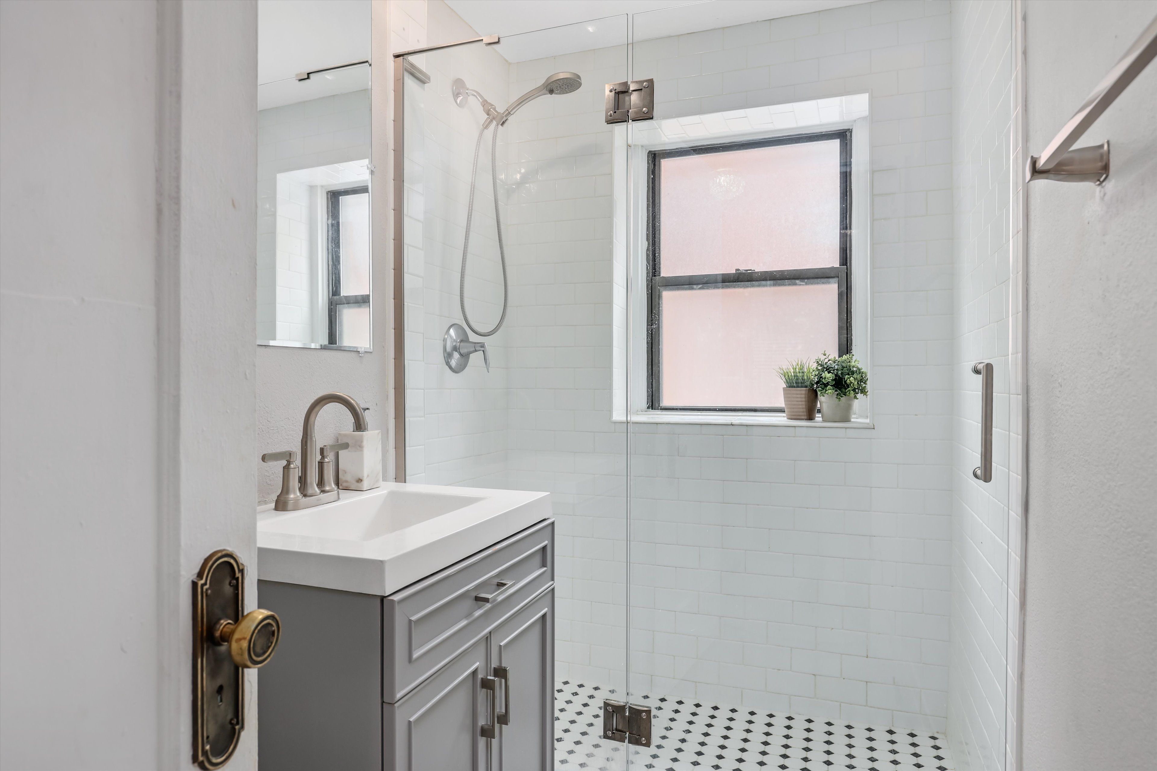 7409 2nd Avenue Unit: 7