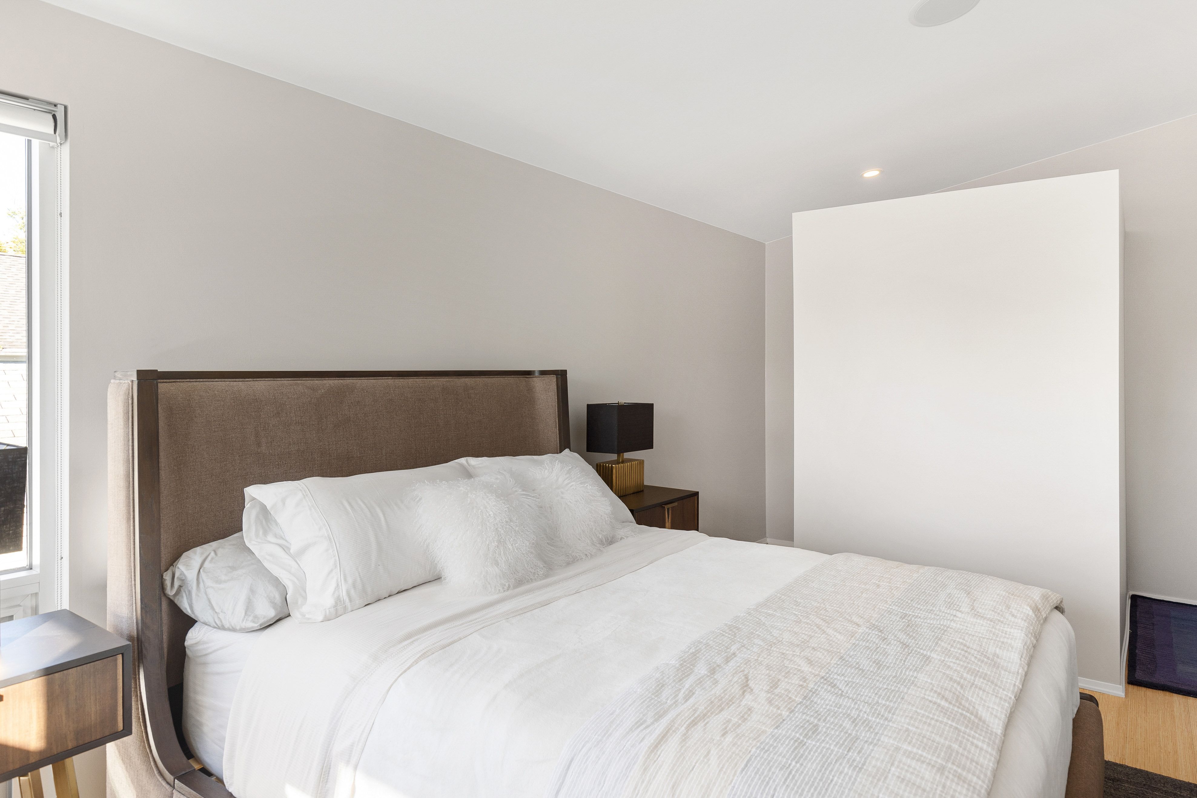 1013 HUMPHREY Avenue