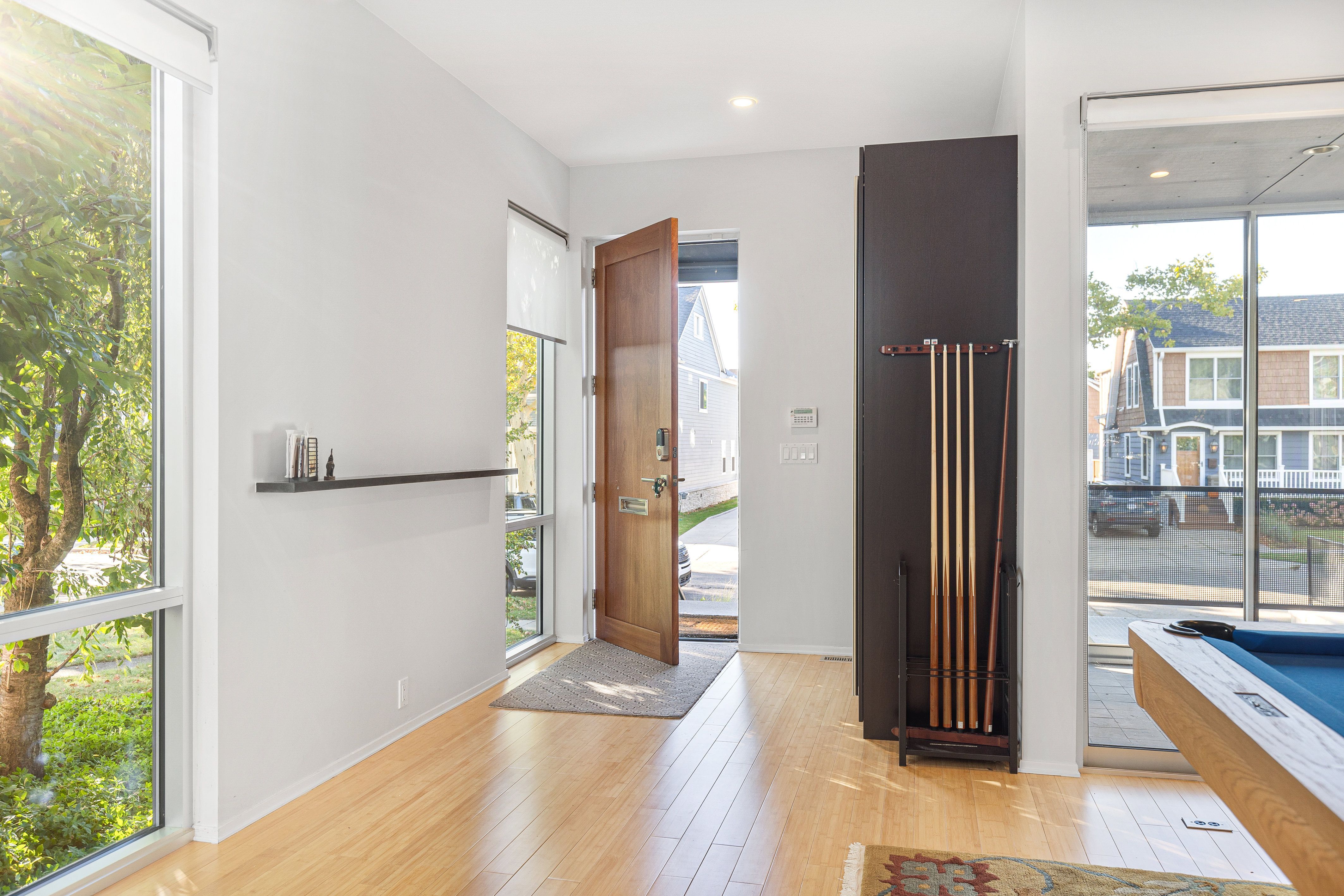 1013 HUMPHREY Avenue