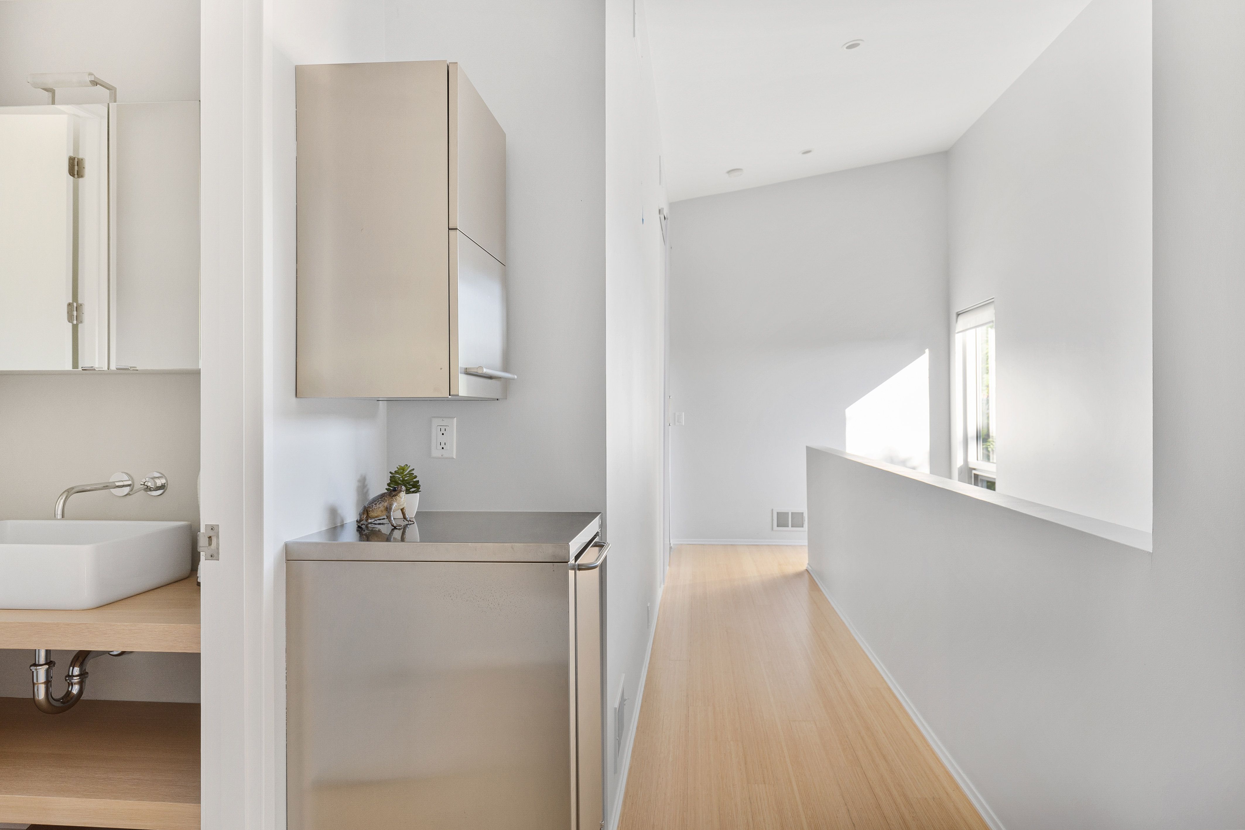 1013 HUMPHREY Avenue