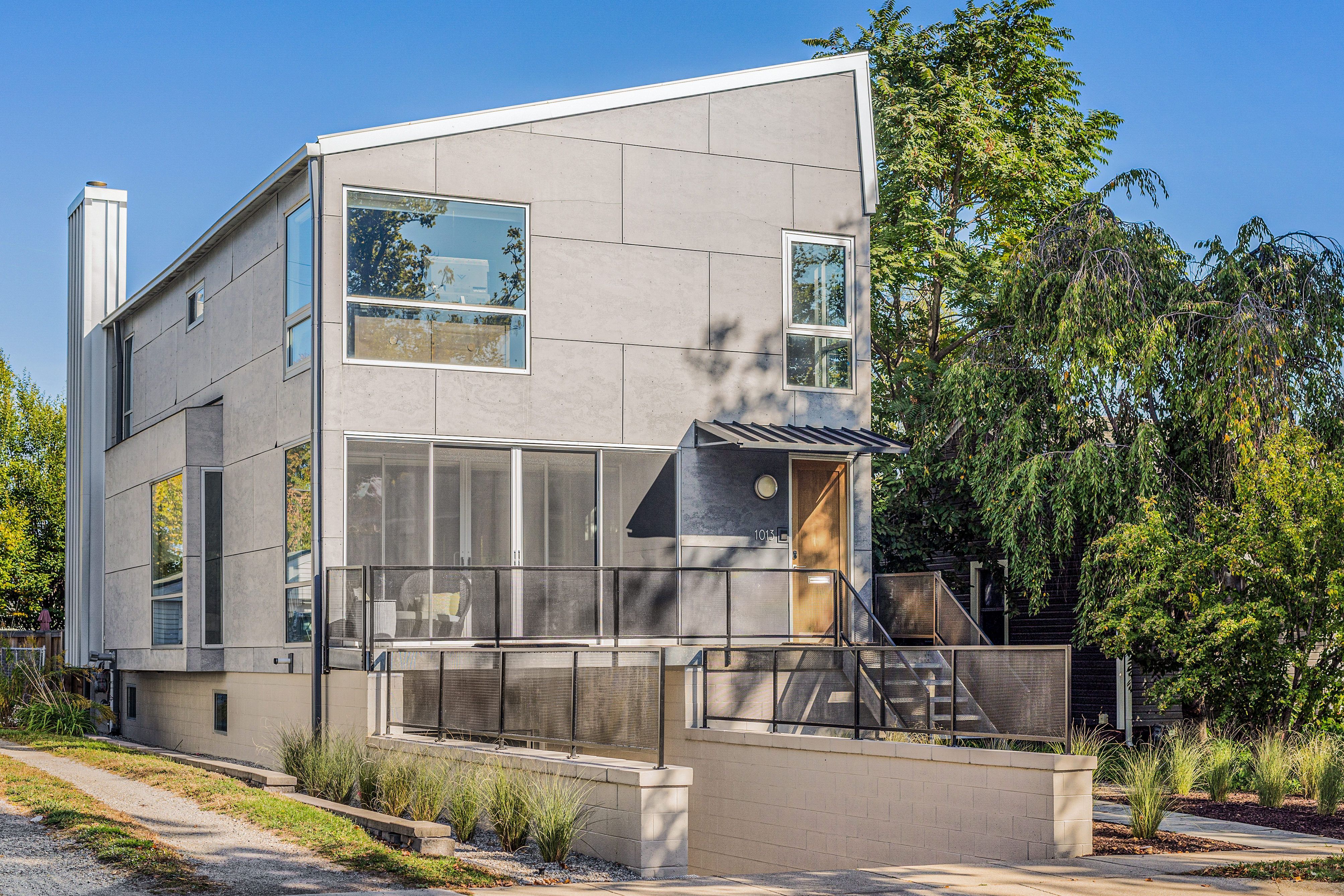 1013 HUMPHREY Avenue