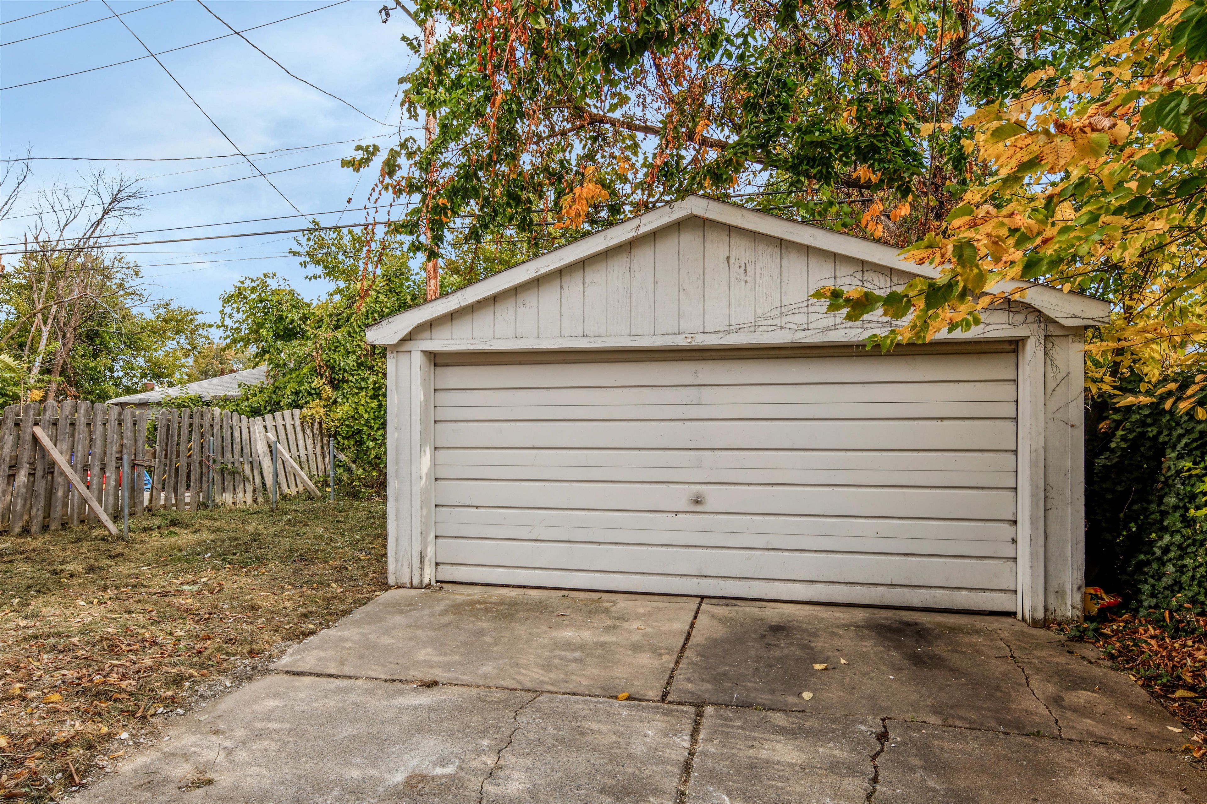 5590 DEVONSHIRE Road