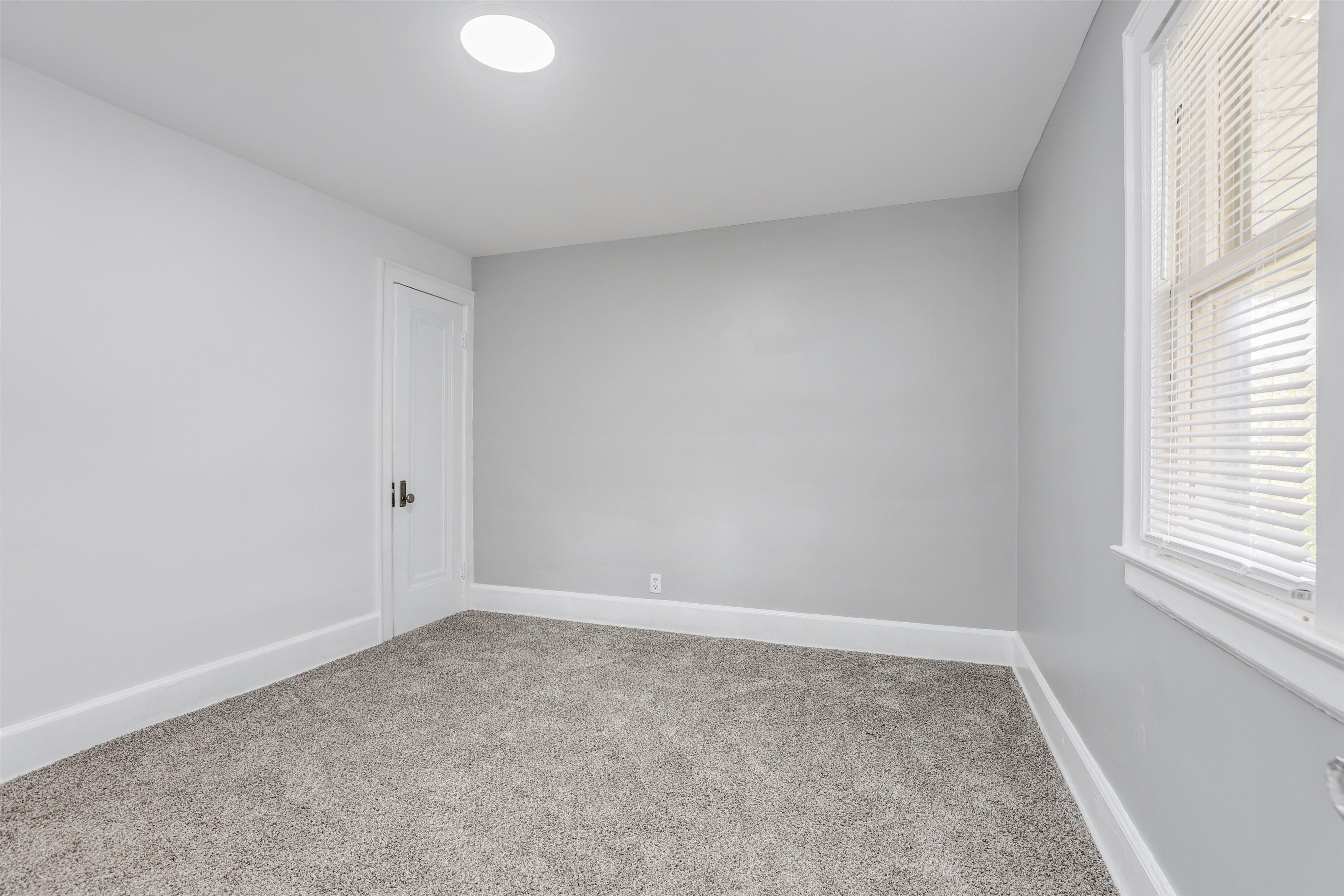 5590 DEVONSHIRE Road